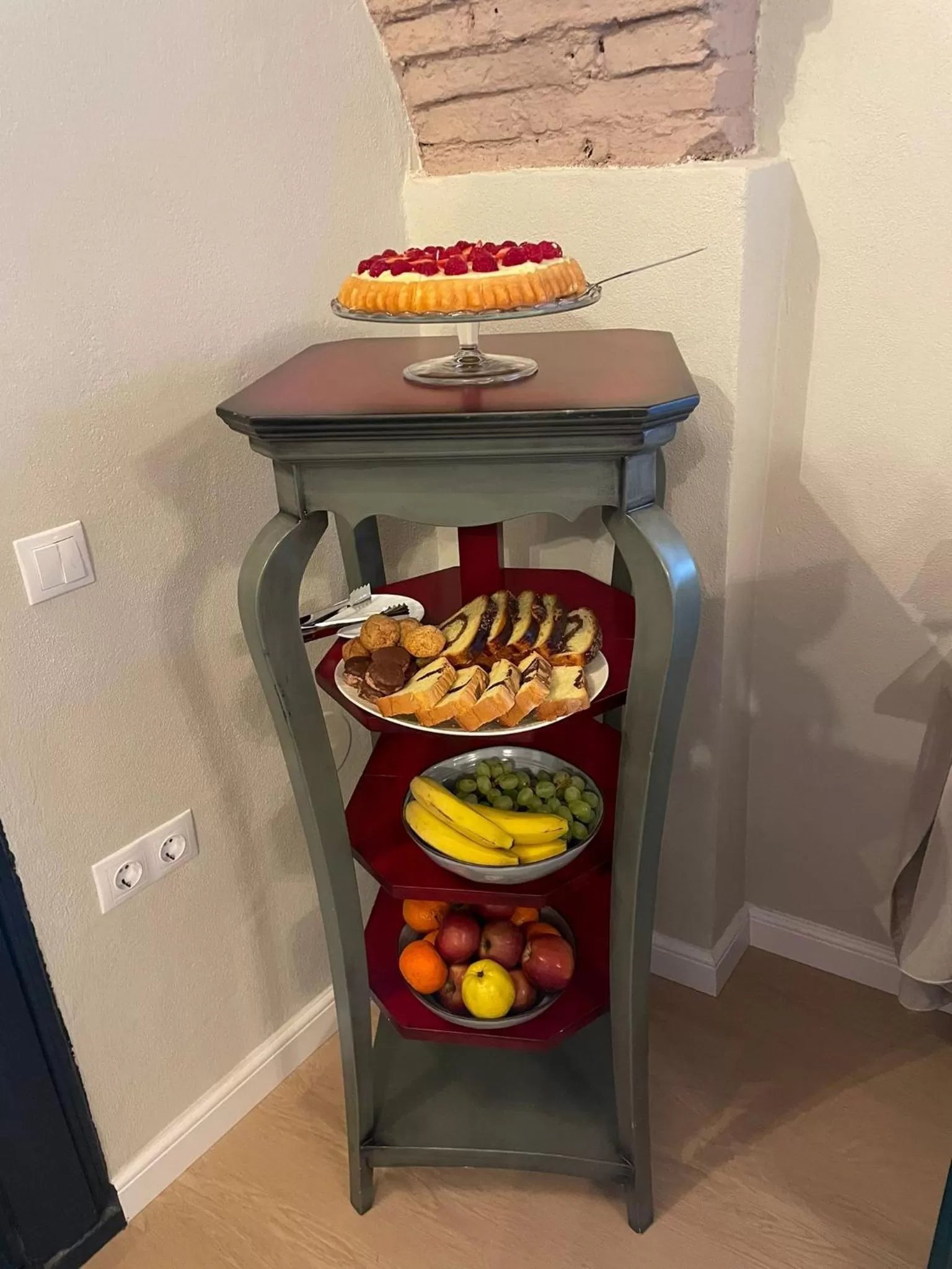 Breakfast, Food in MAGISTER seven