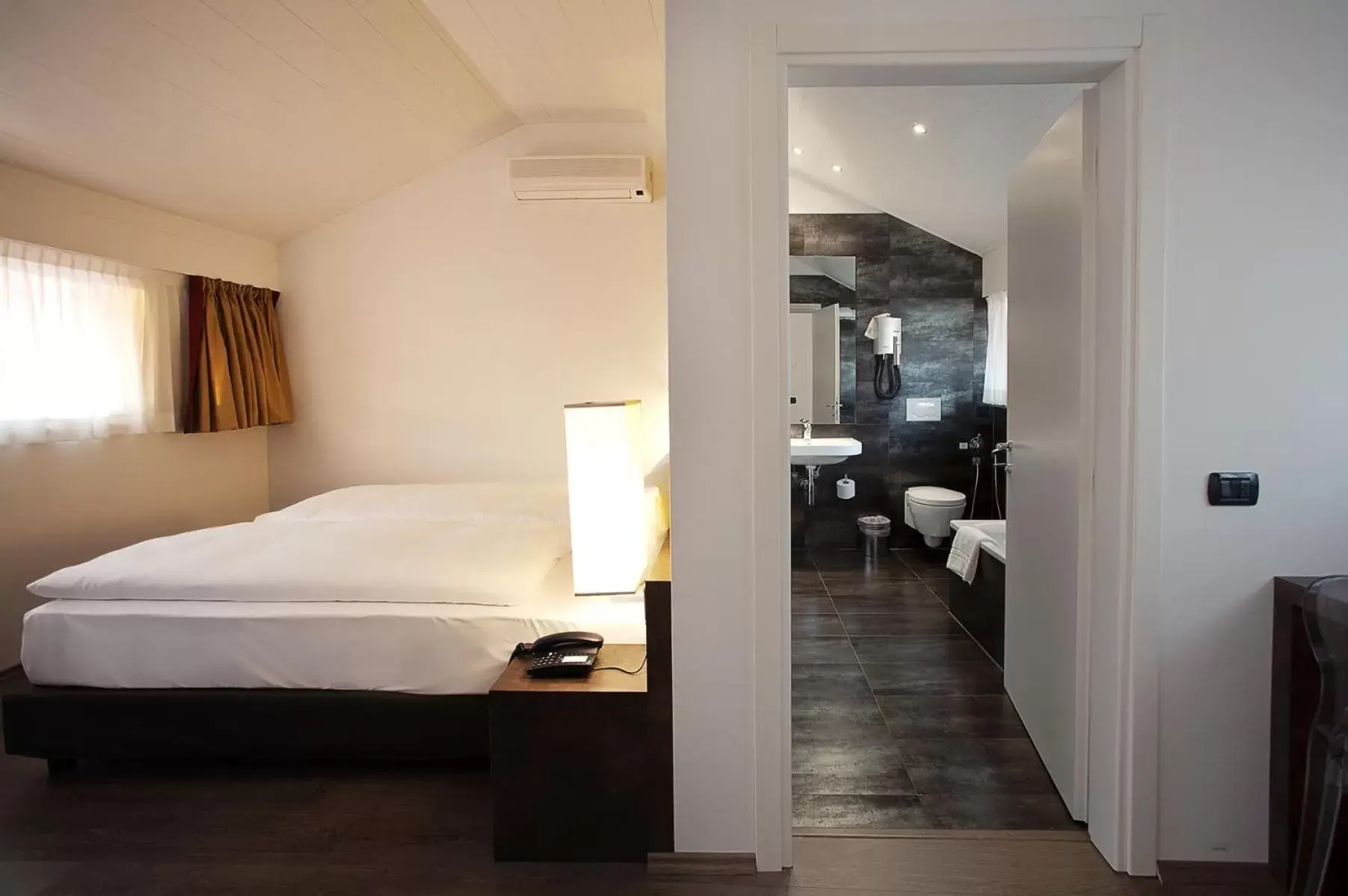 Suite in Hotel Internazionale Bellinzona Suite in Hotel Internazionale Bellinzona