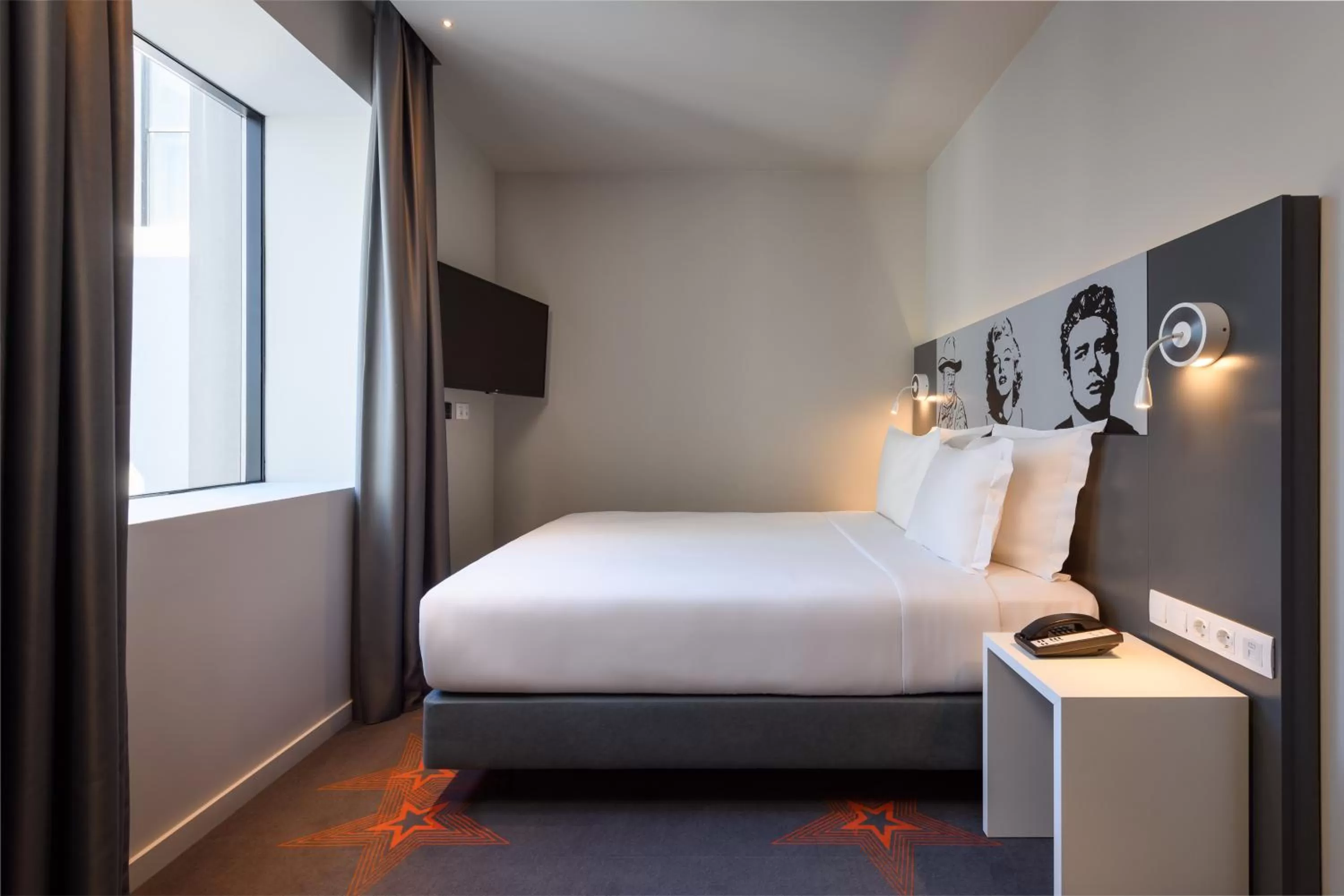 Bed in Star inn Lisbon Airport