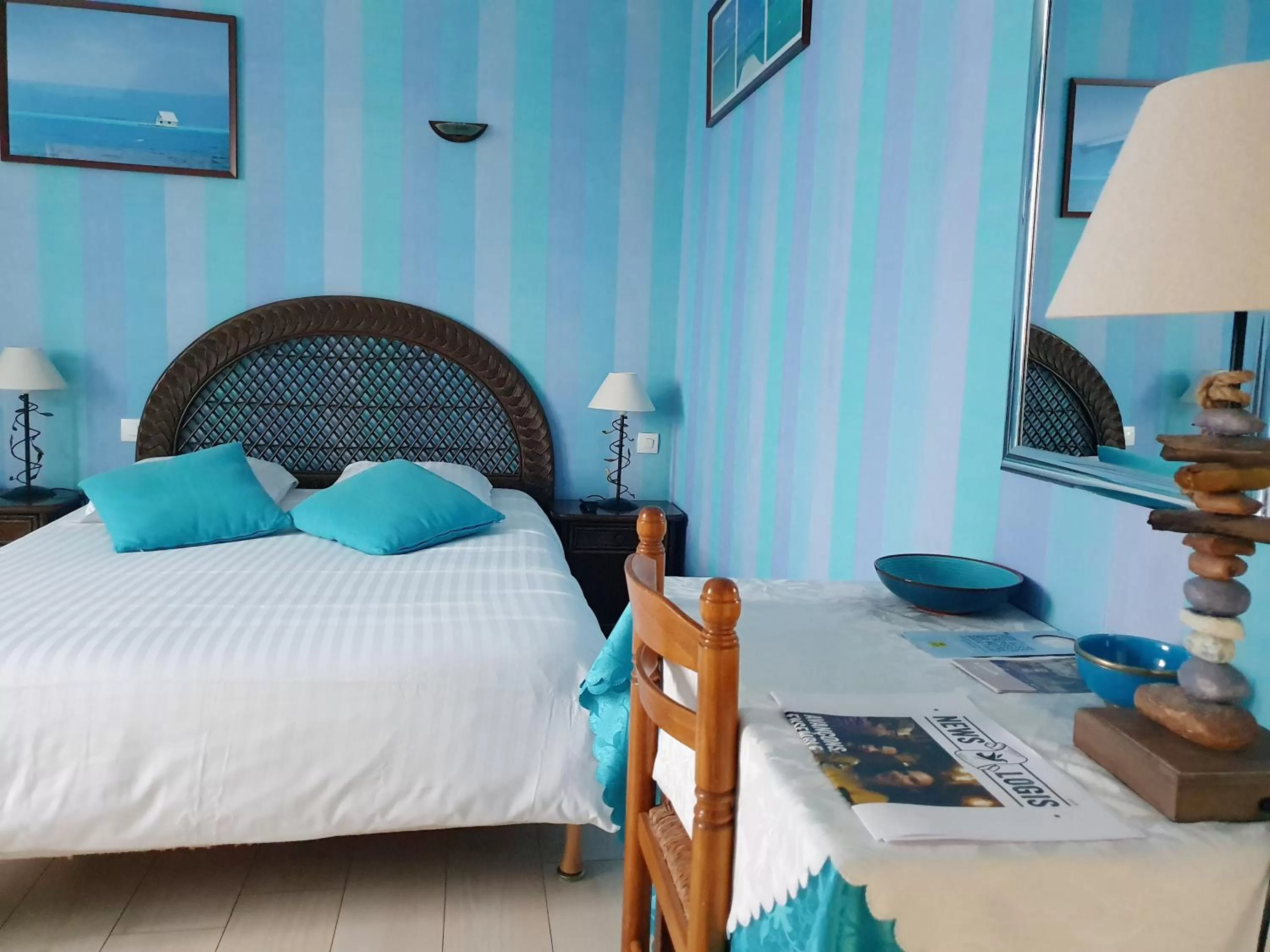 Bedroom, Bed in Hôtel Restaurant Ferme de la Grande Cour