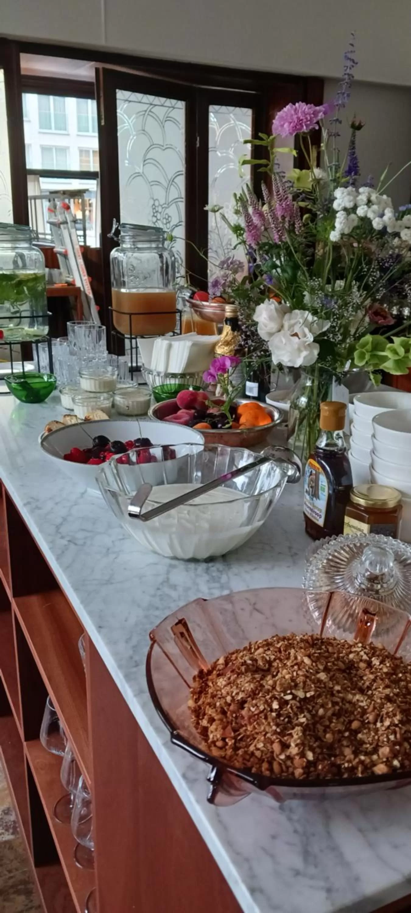 Breakfast in Hotel Du Parc