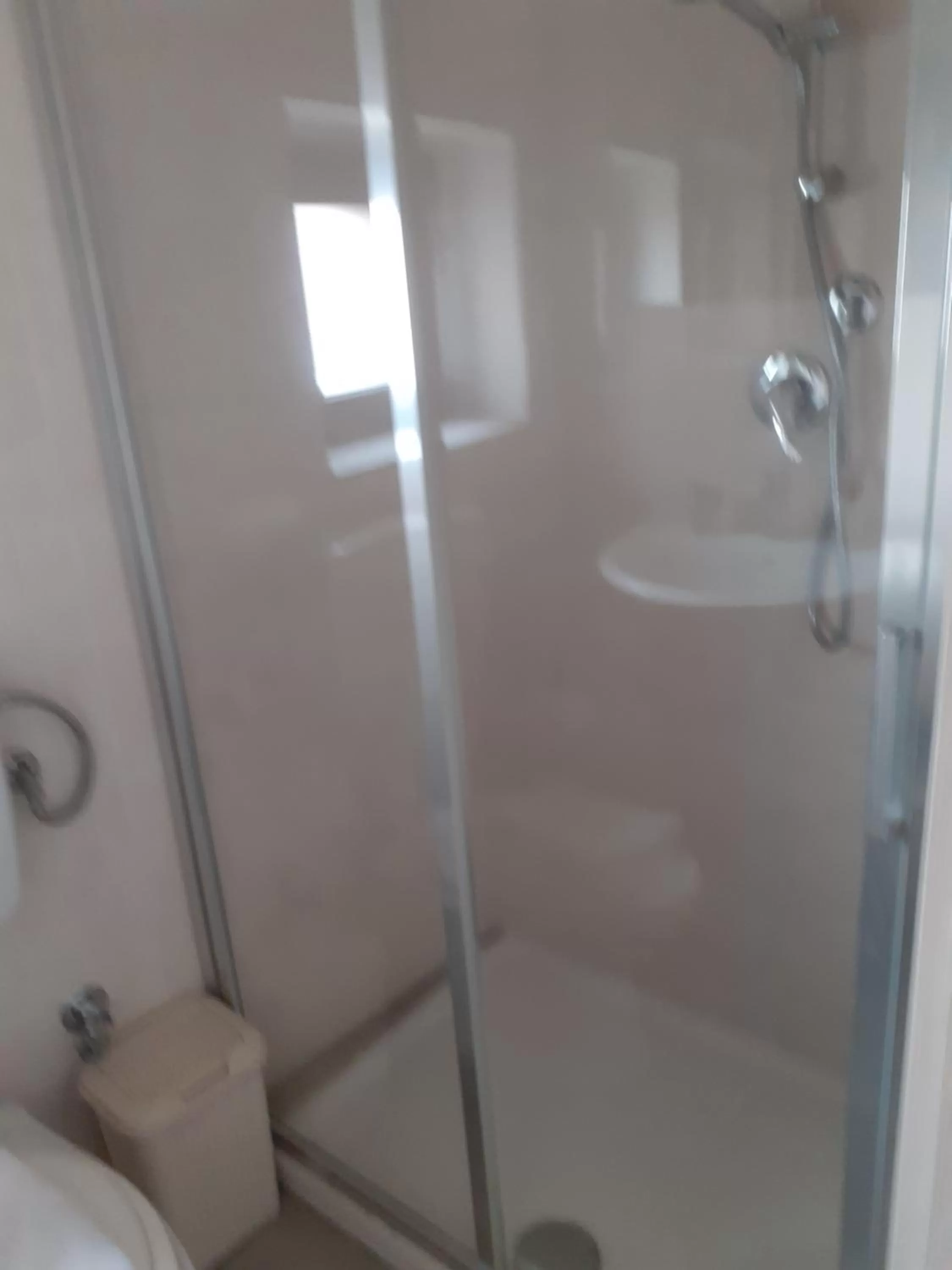 Shower in 3 A b&b