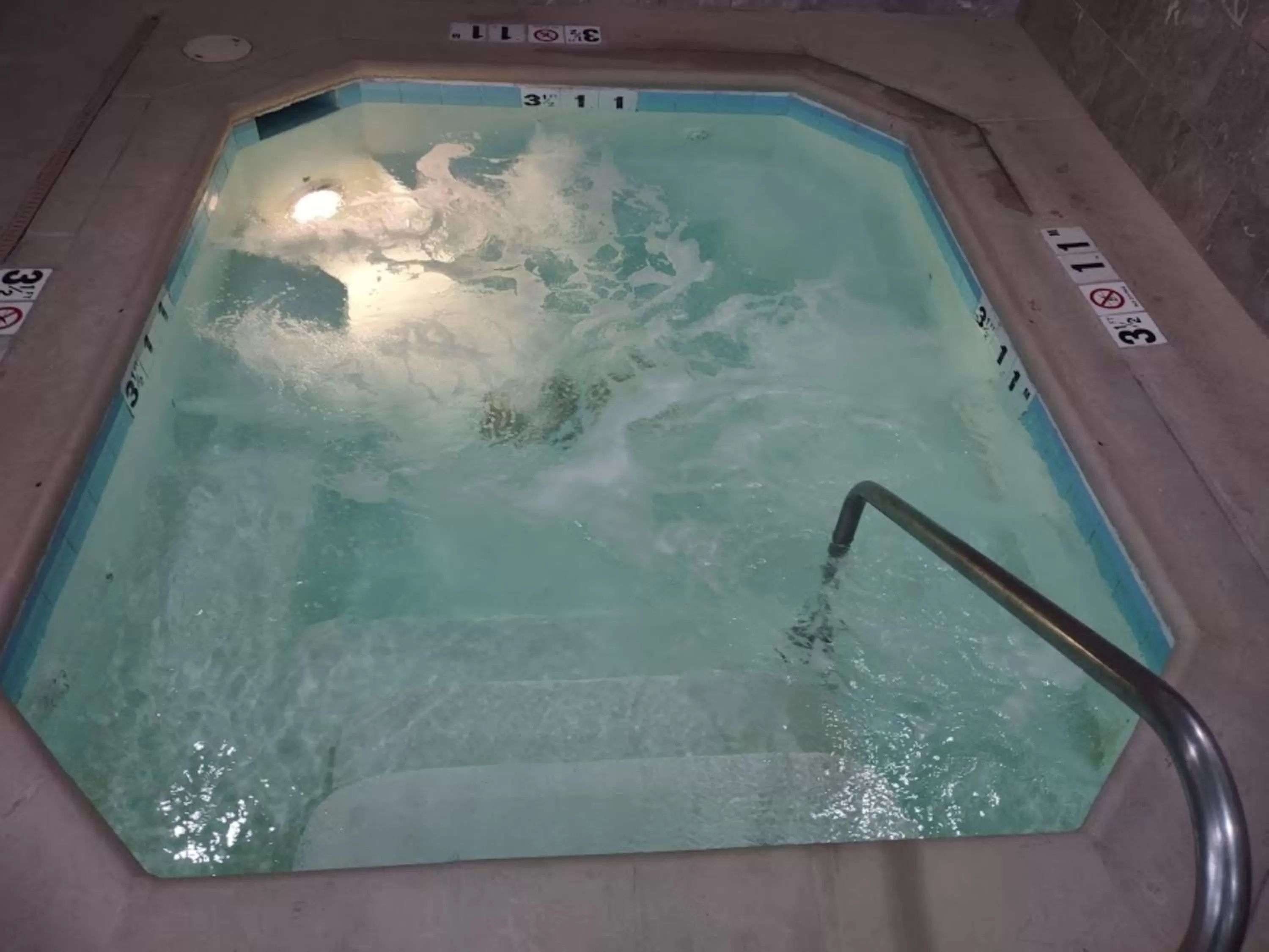 Swimming pool in Wingate by Wyndham Eagle Vail Valley