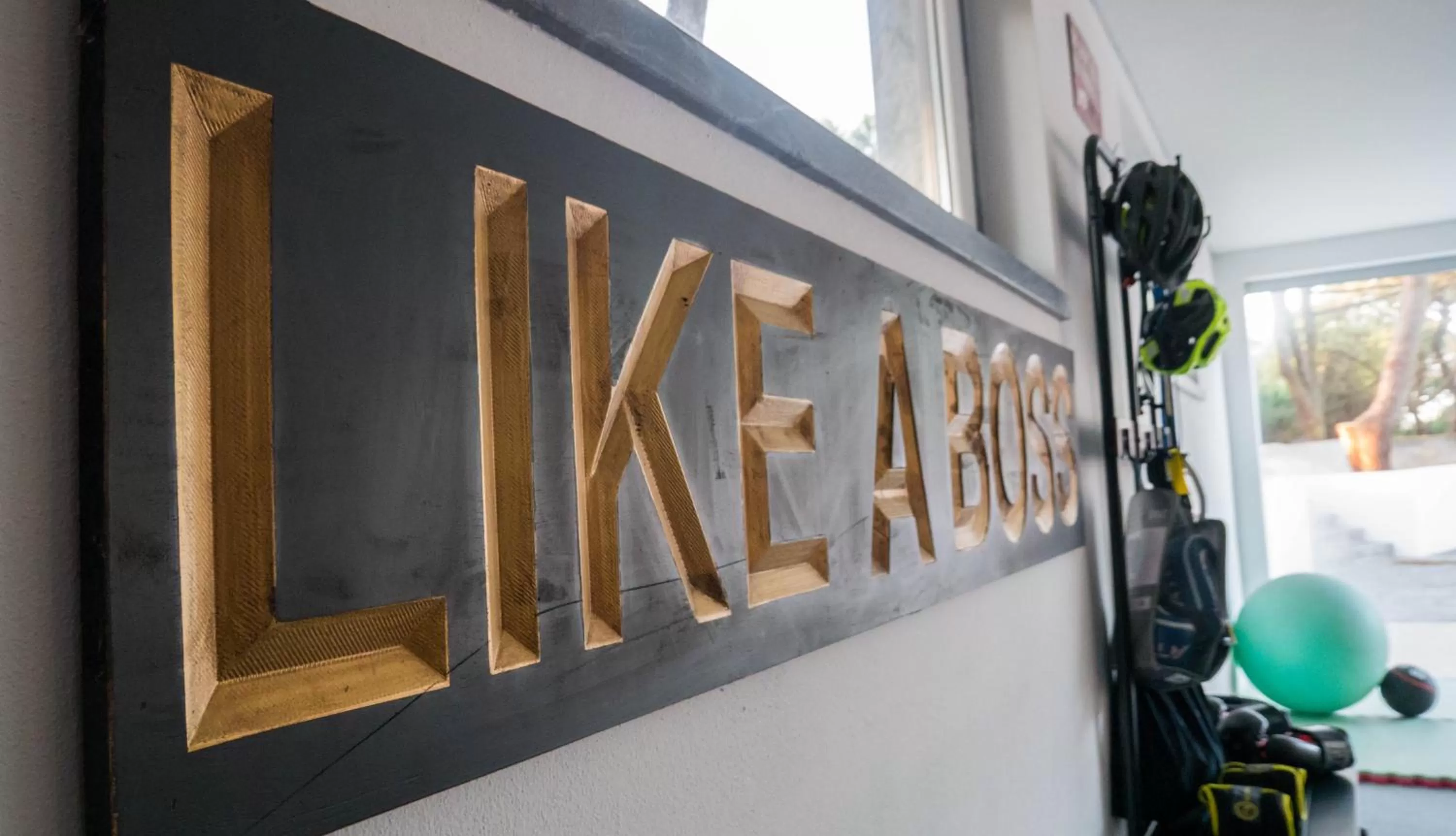 Fitness centre/facilities in Azen Cool House