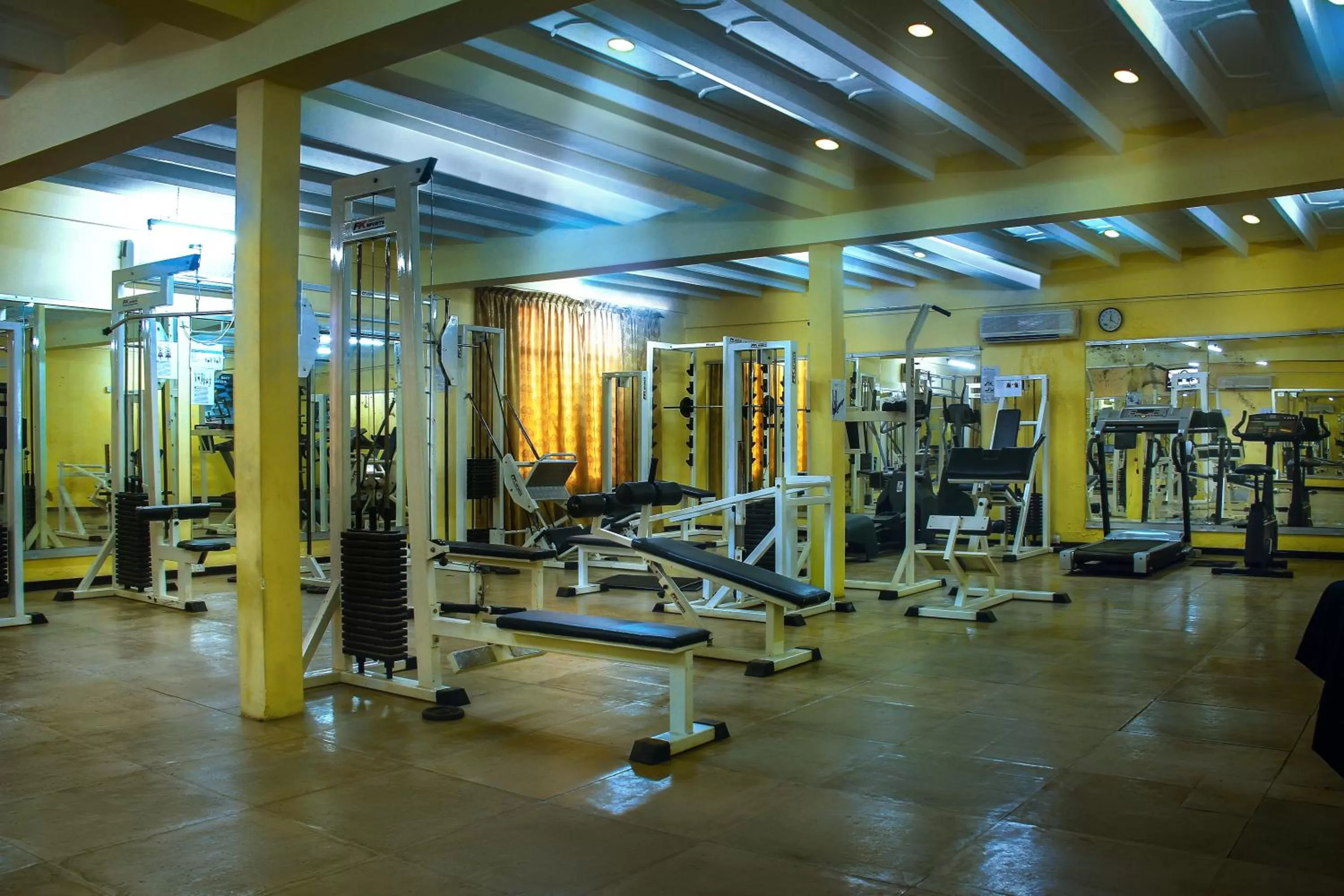 Fitness centre/facilities in Ramada Katunayake