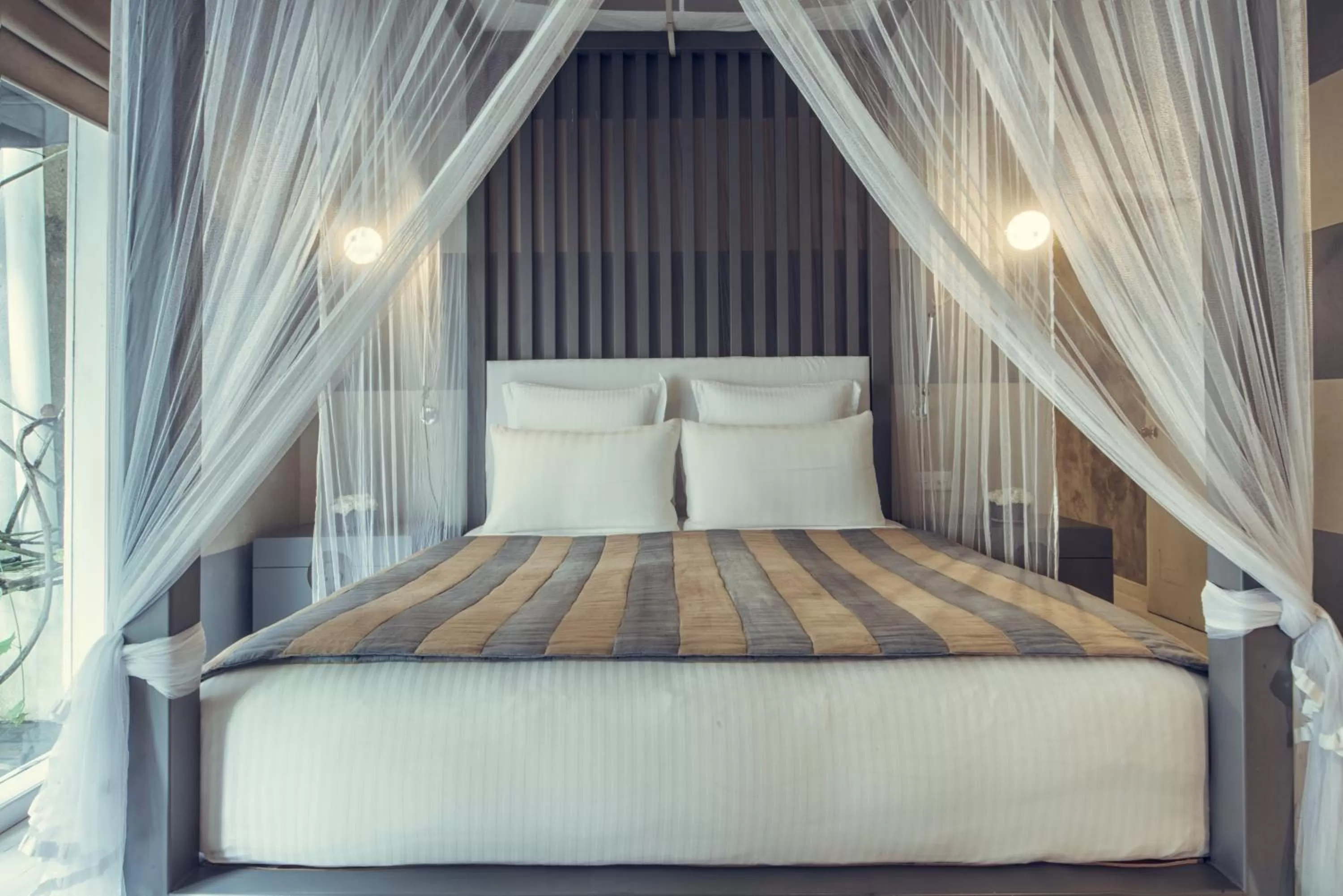 Bed in Paradise Road Tintagel Colombo