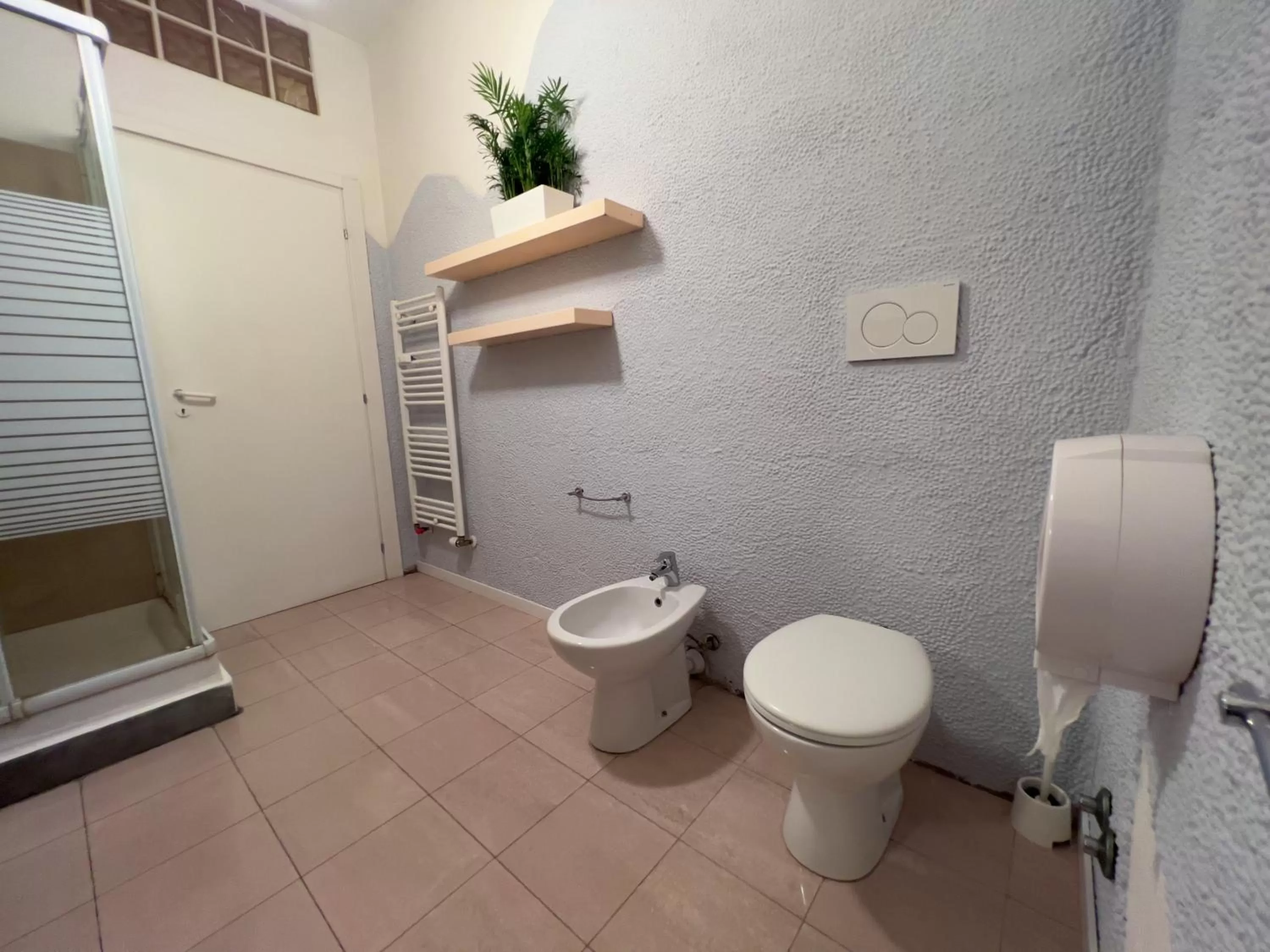 Bathroom in APPARTME Guest House Seveso 40