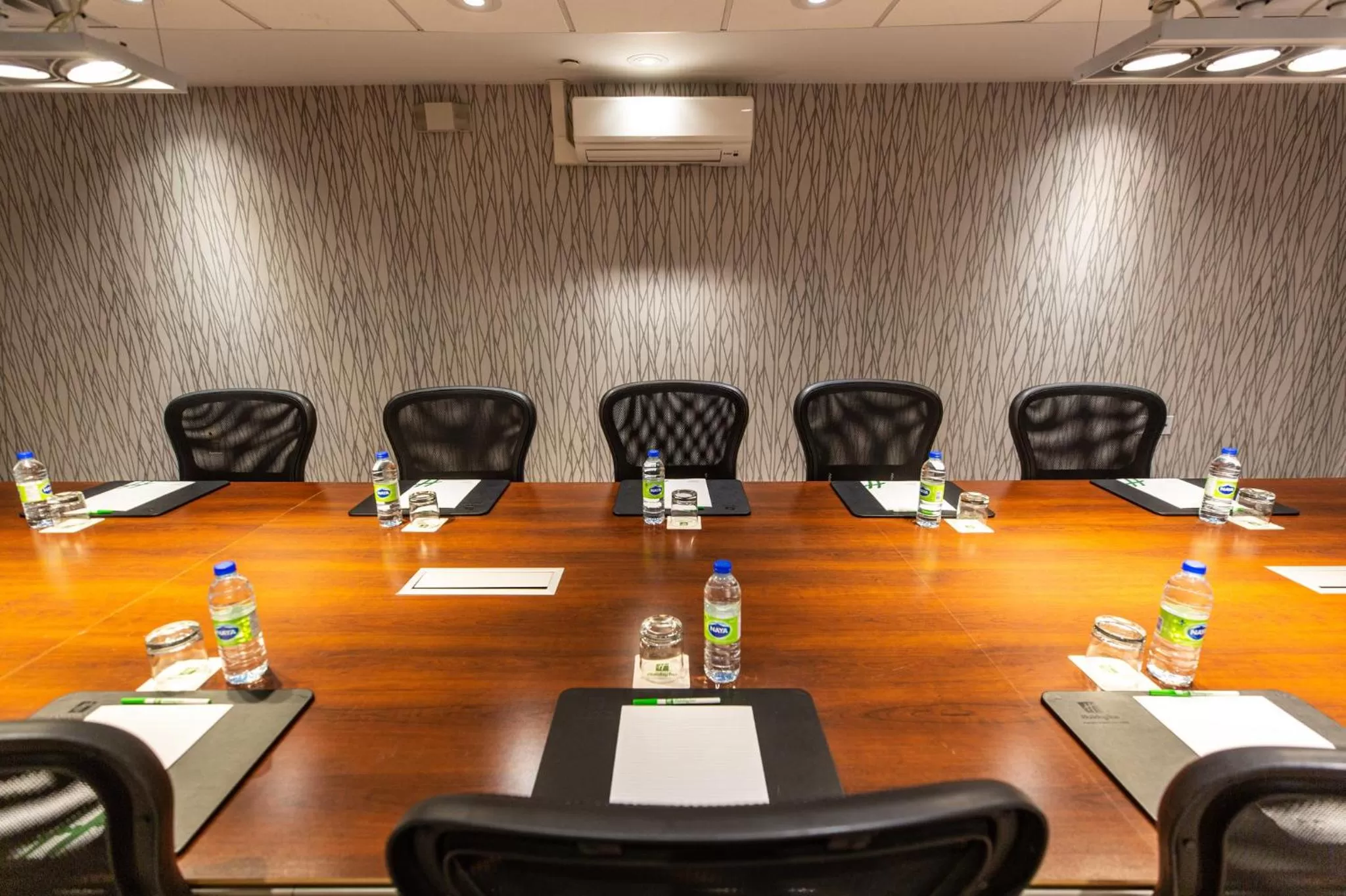 Meeting/conference room in Holiday Inn Toronto Downtown Centre by IHG
