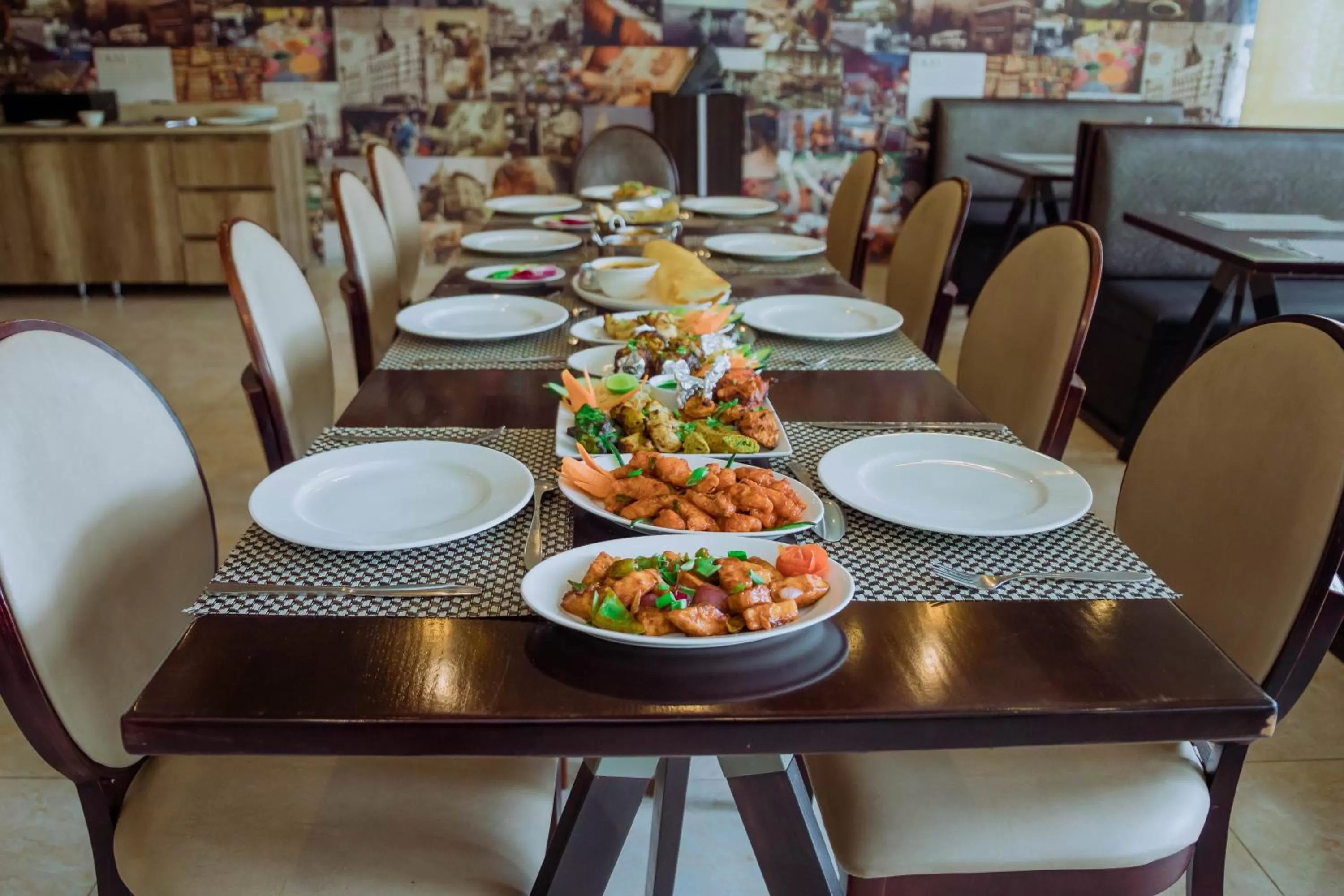 Restaurant/places to eat in CBD Hotel