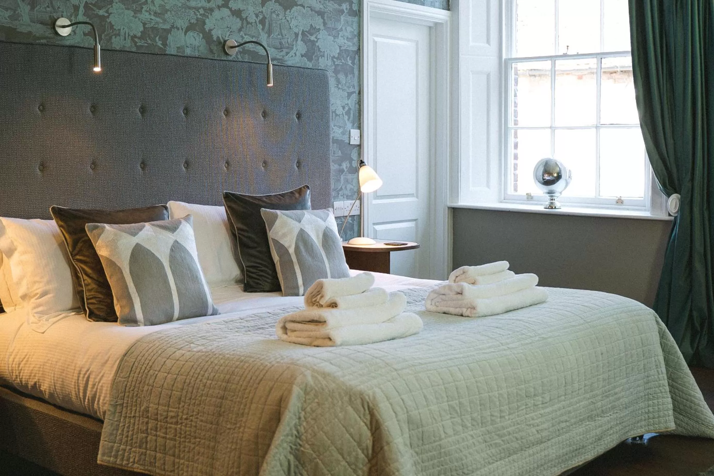 Bed in The King's Arms