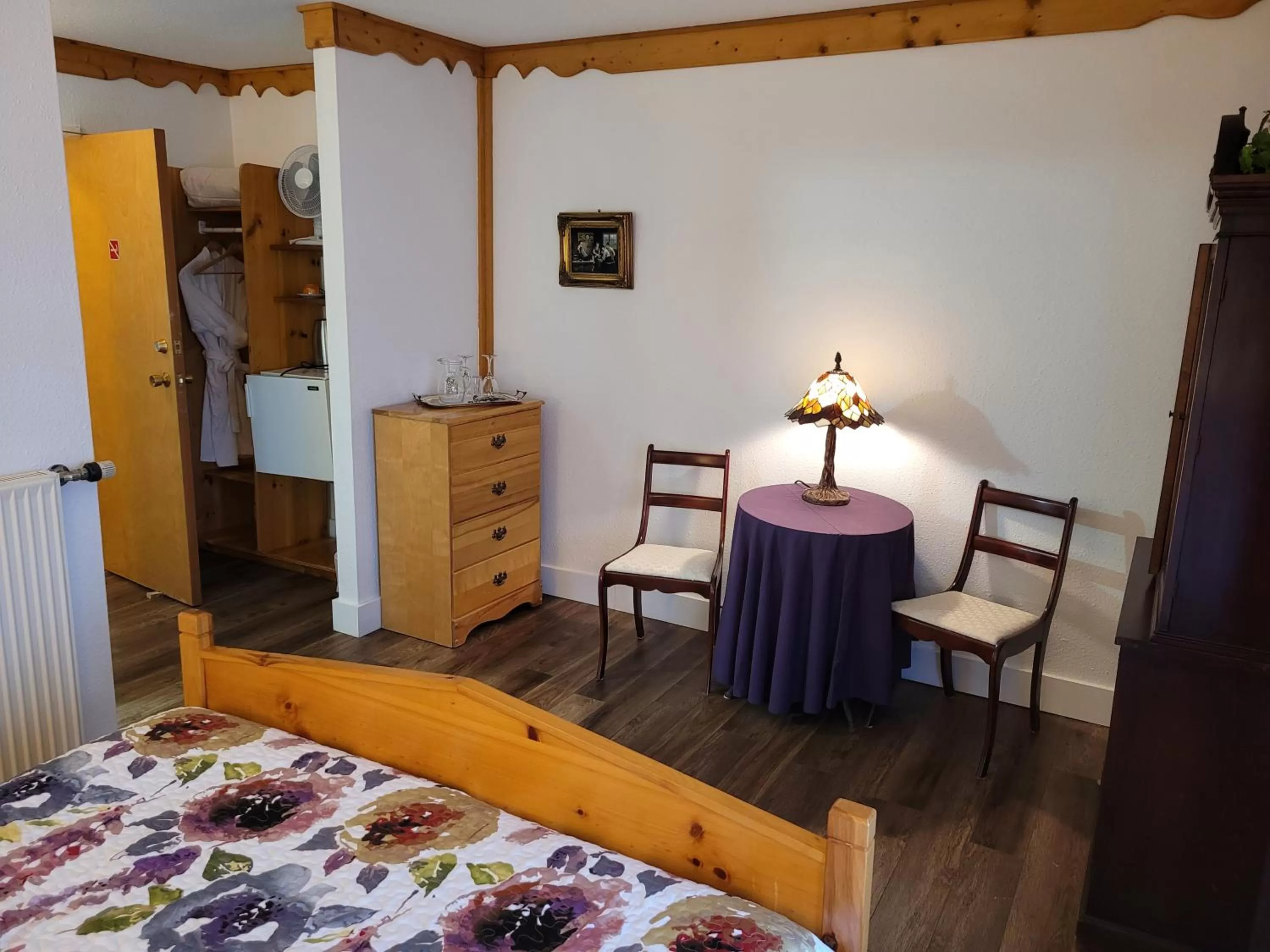 Bed in Edelweiss Inn Nova Scotia