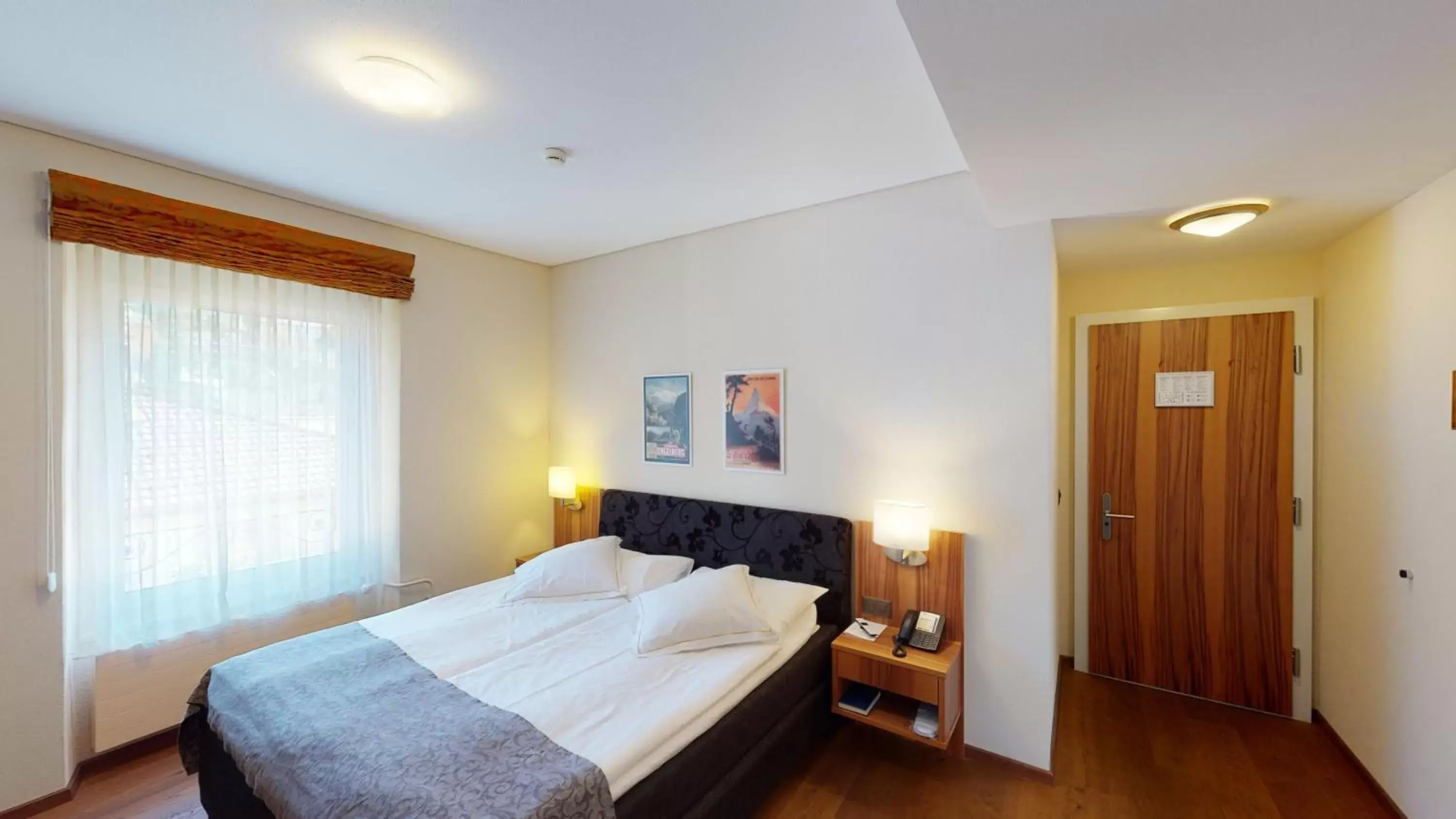 Deluxe Double Room in Hotel Ambassador Deluxe Double Room in Hotel Ambassador