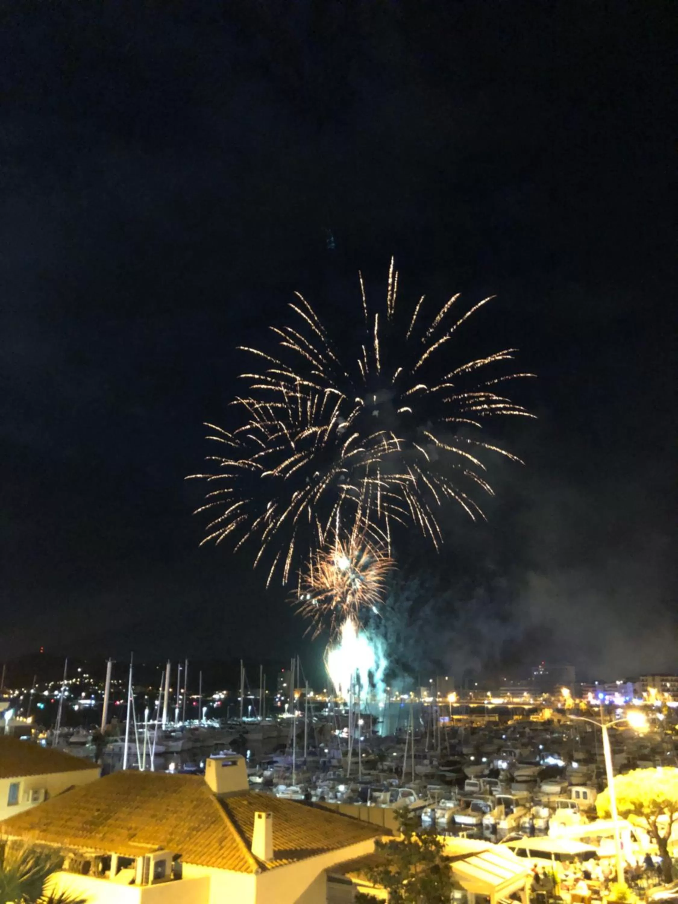 Night in Hôtel Baptistin