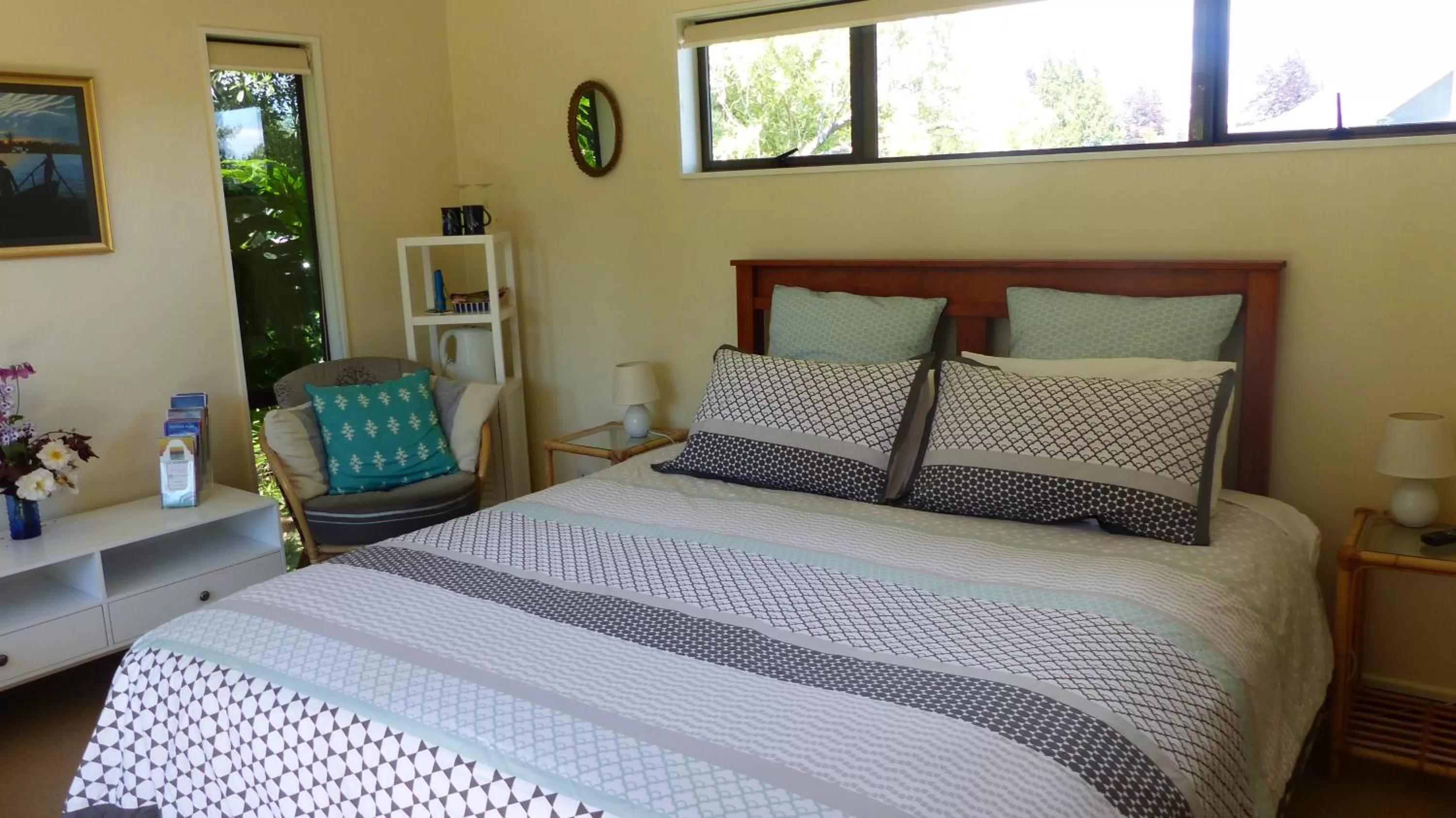 Bed in Ashcroft Gardens Bed & Breakfast