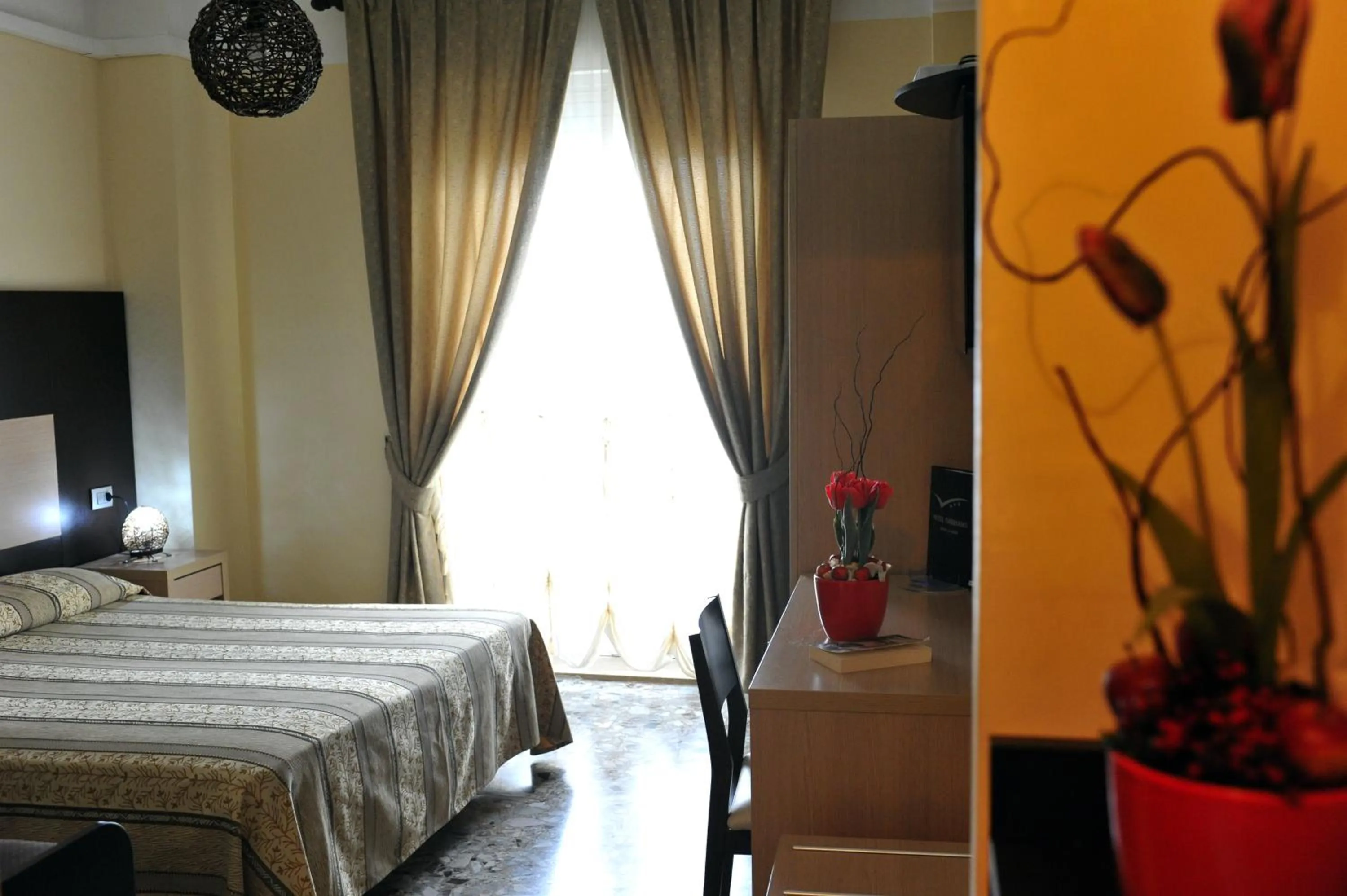 Bedroom, Bed in Hotel Gabbiano