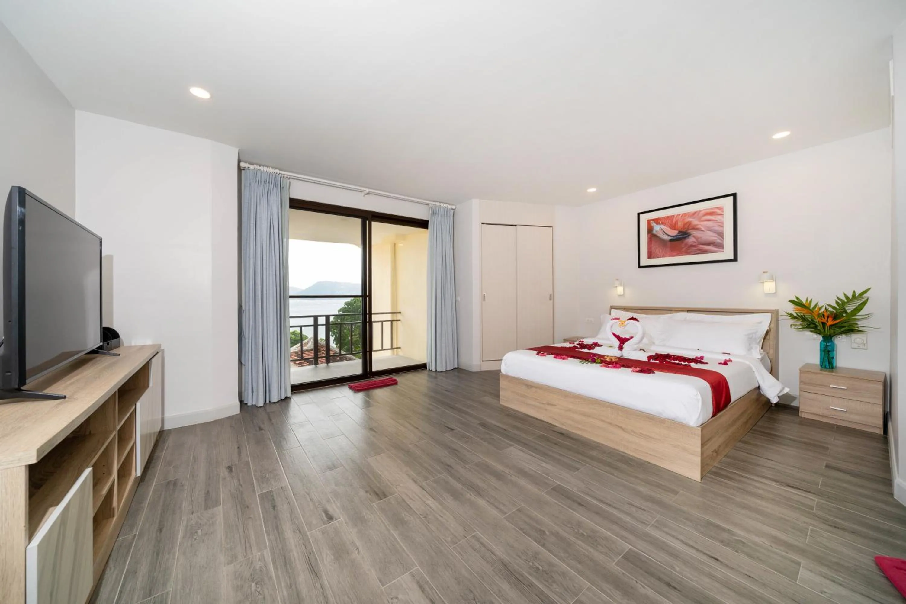 Bedroom, Bed in IndoChine Resort and Villas