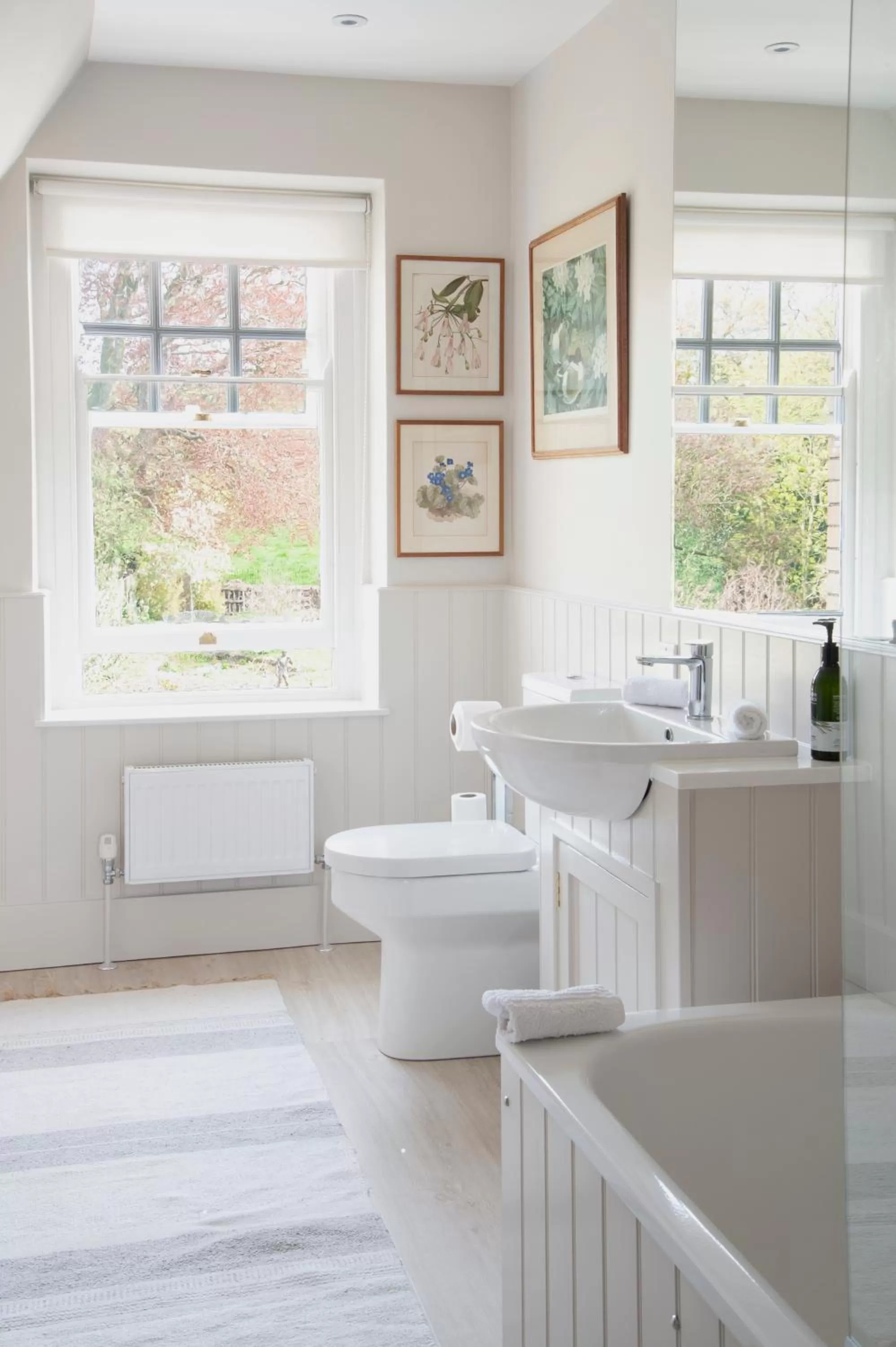 Bathroom in Avalon House Bed and Breakfast