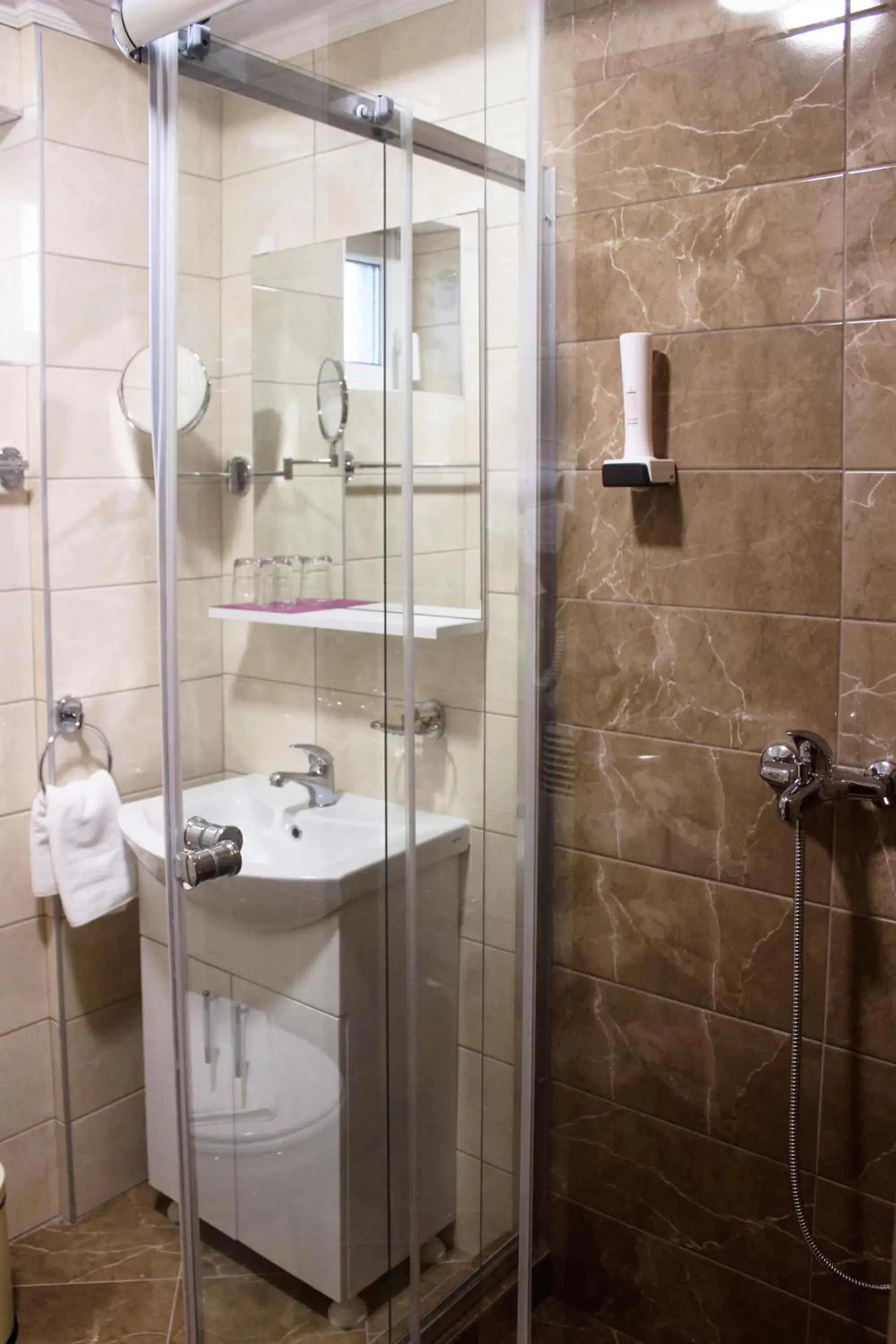 Double or Twin Room in Boulevard Apartments Double or Twin Room in Boulevard Apartments