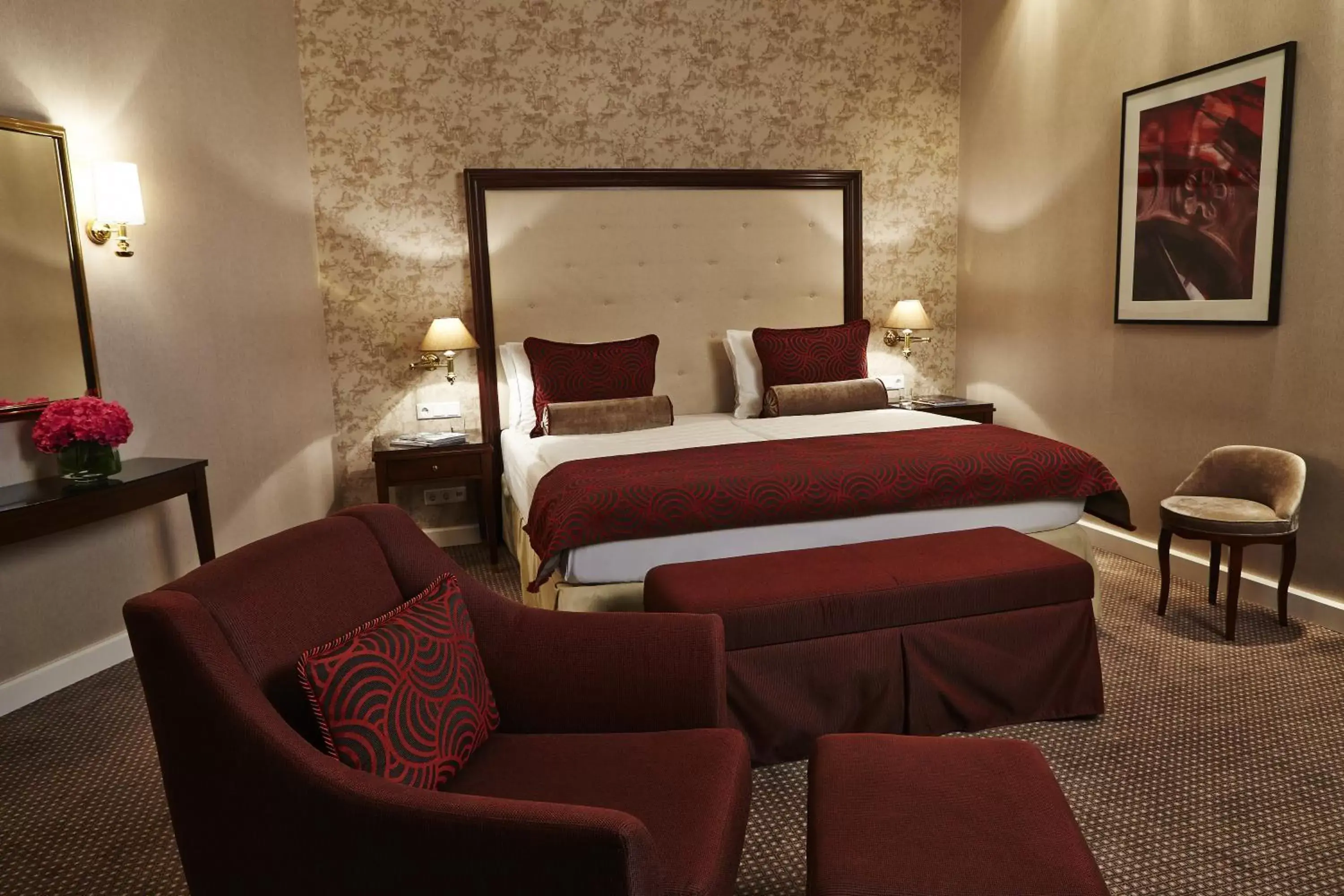 Deluxe Room in Steigenberger Icon Frankfurter Hof Deluxe Room in Steigenberger Icon Frankfurter Hof