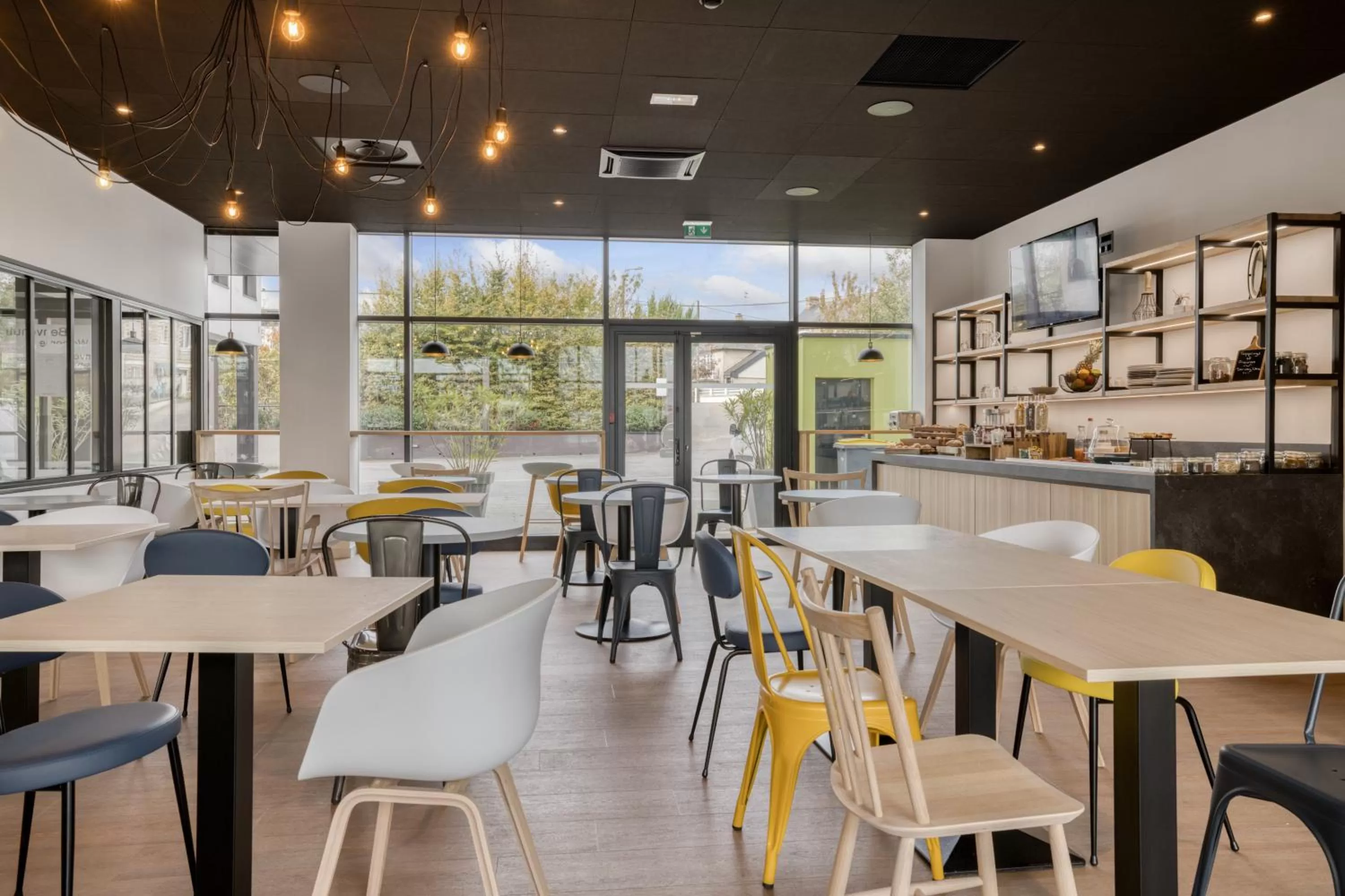 Restaurant/places to eat in Campanile Rennes Sud - Saint Jacques