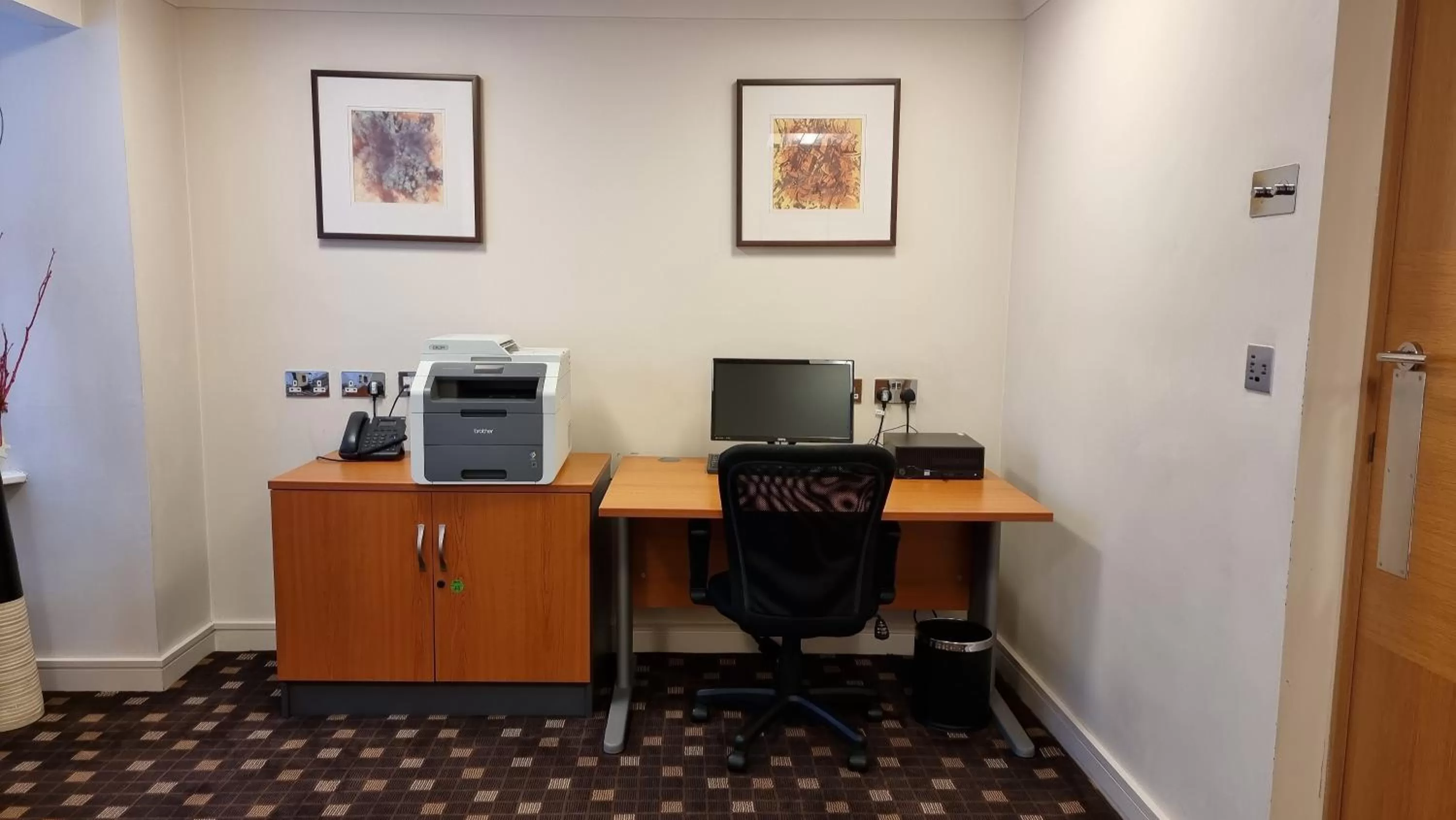 Business facilities in The Park City Grand Plaza Kensington Hotel