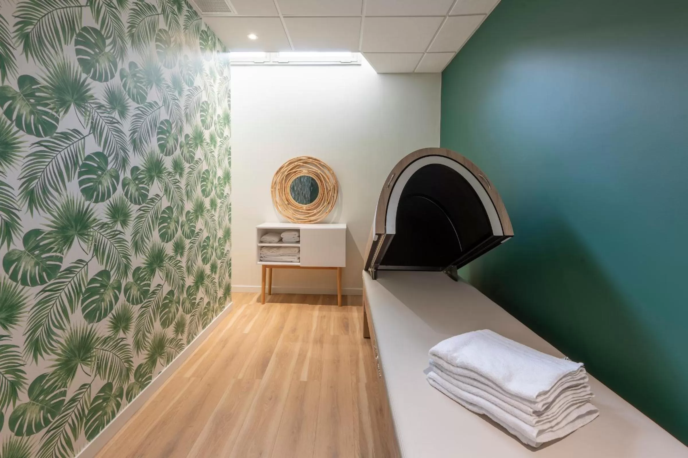 Sauna, Bed in Tulip Residences Joinville-Le-Pont