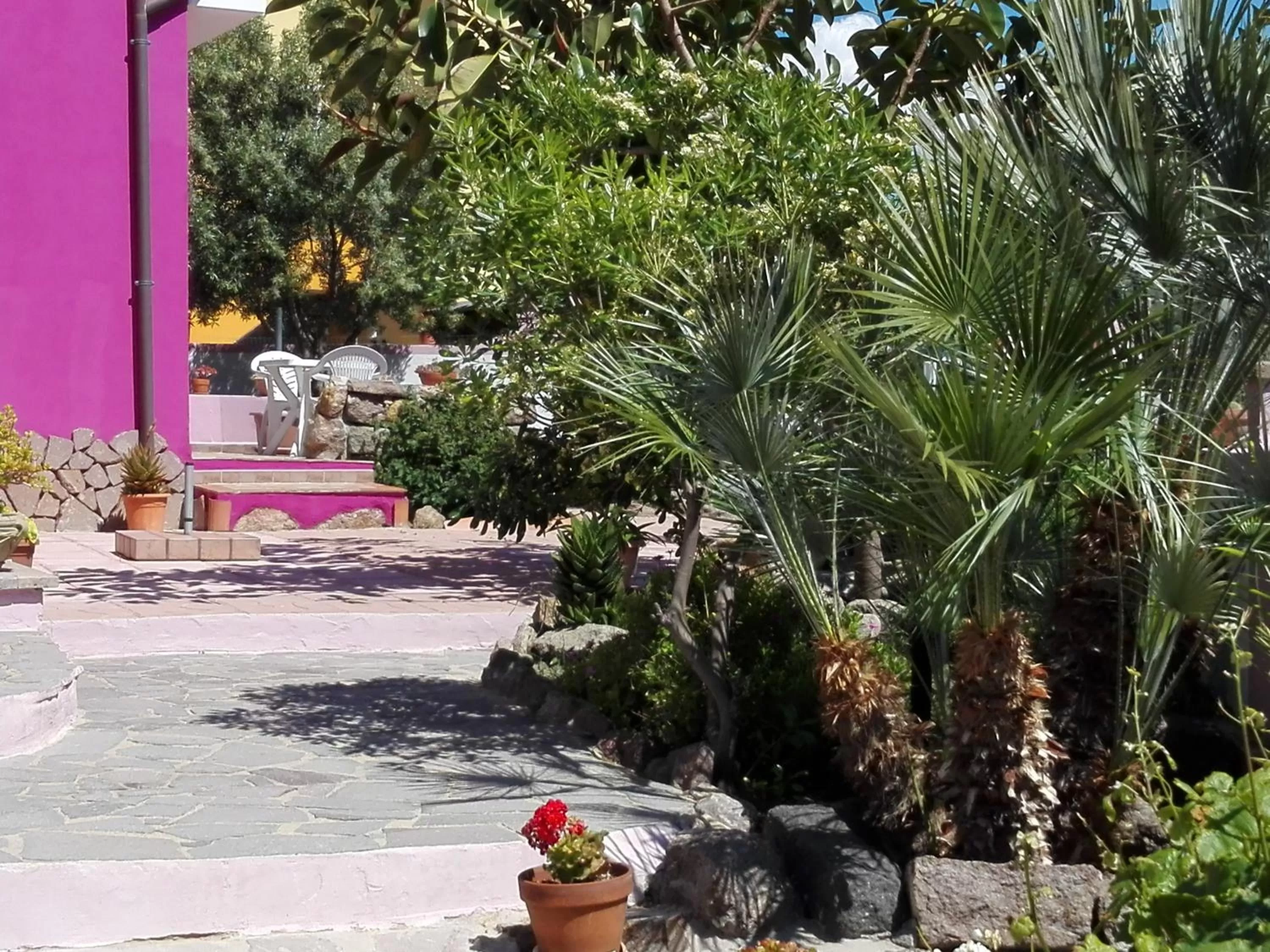 Garden in La Fortezza casa vacanze & appartament