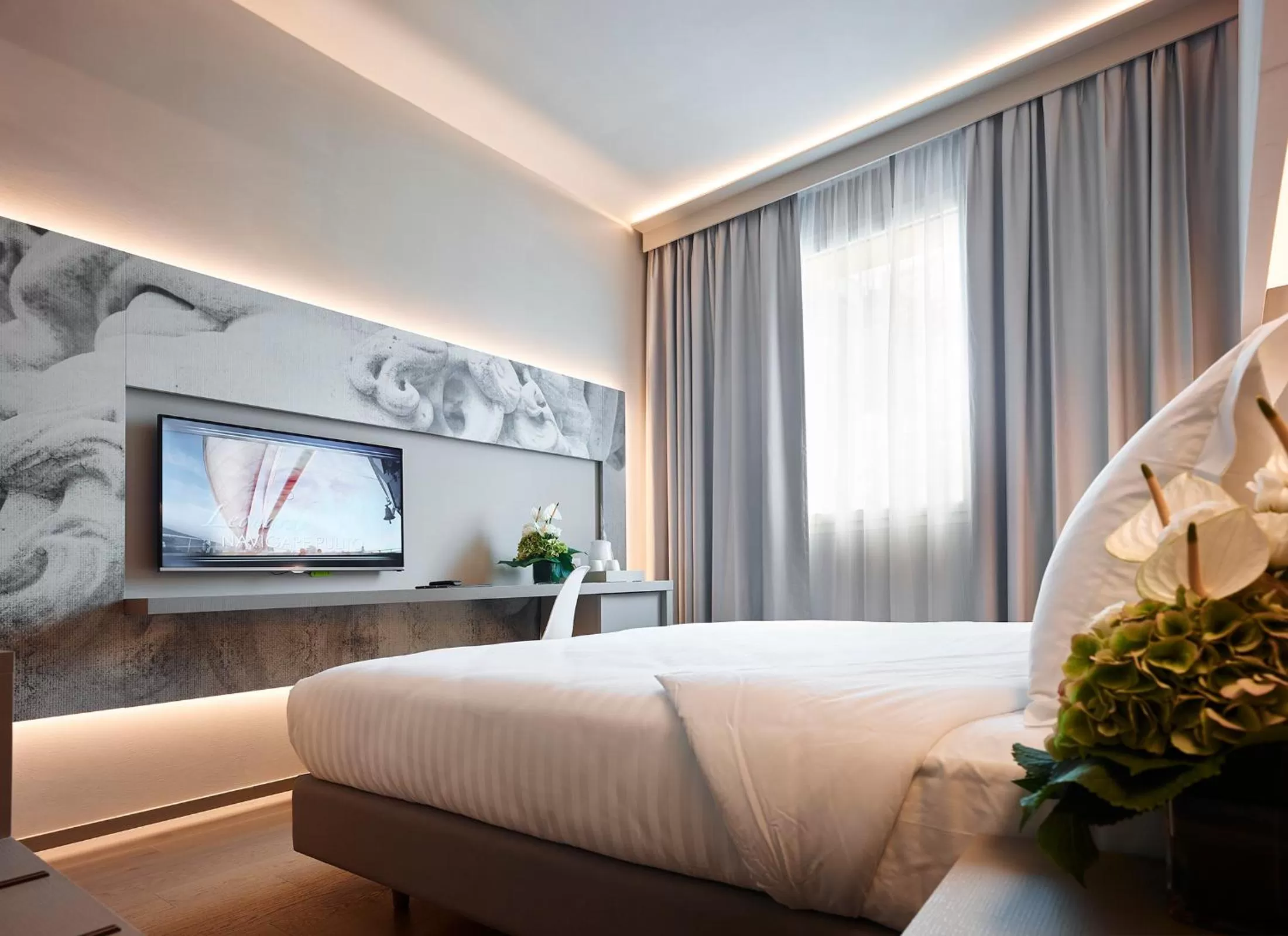 Photo of the whole room, Bed in Hotel Glance In Florence