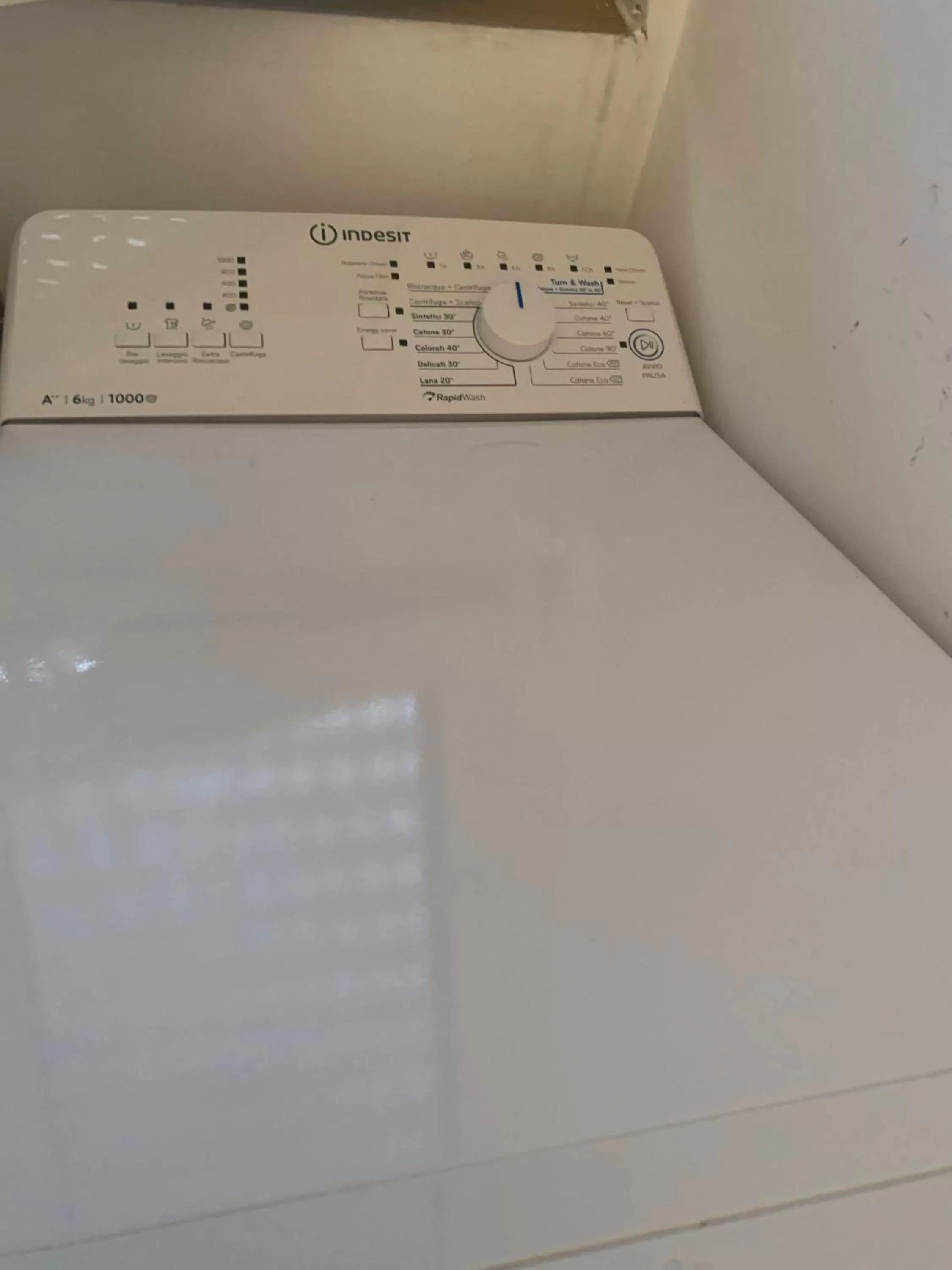 washing machine, Bathroom in Casa Flora