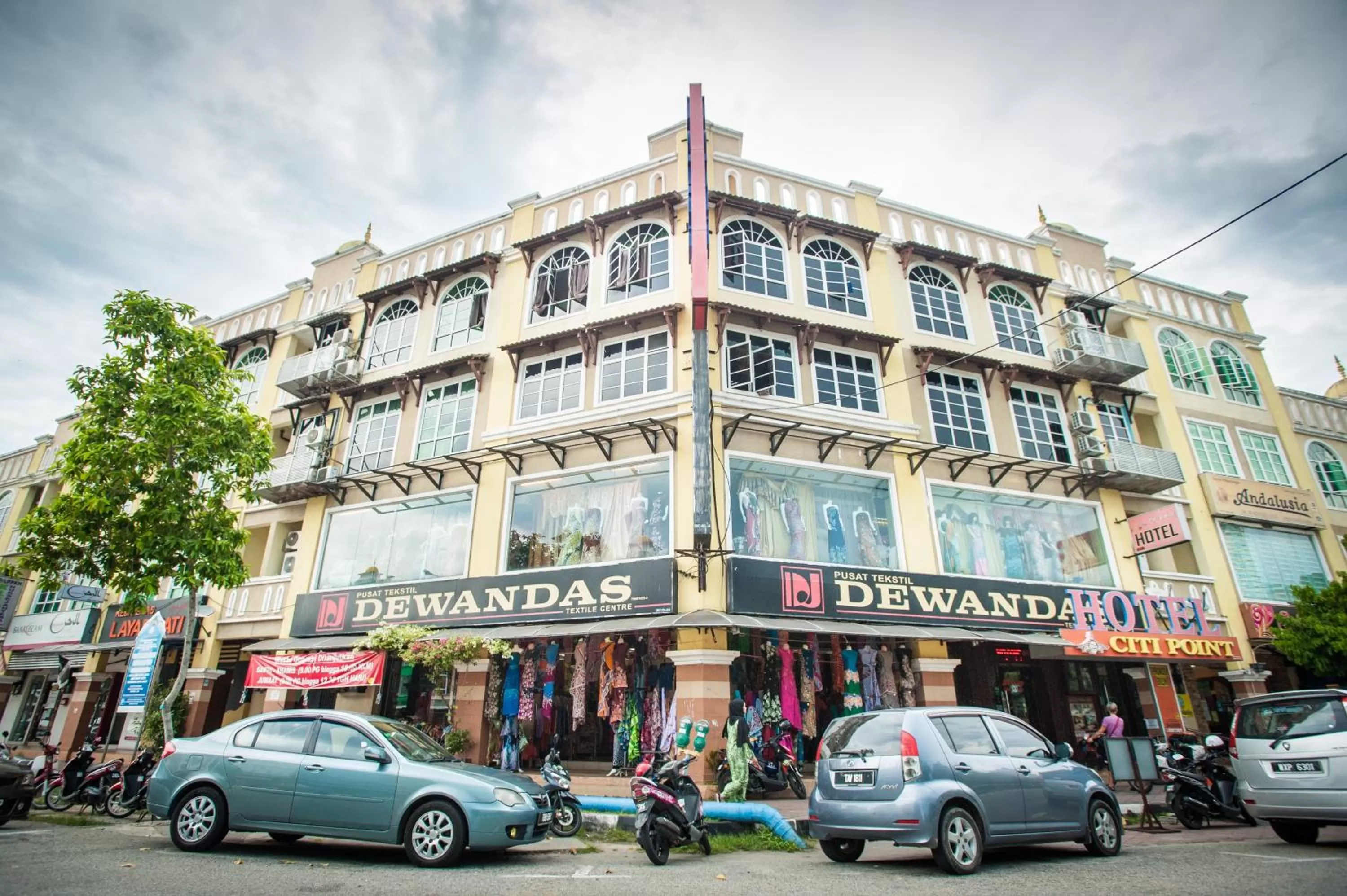 Property building in DJ Citi Point Hotel