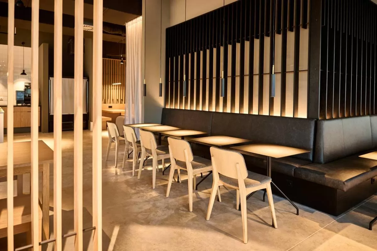 Restaurant/places to eat in Zleep Madrid Airport