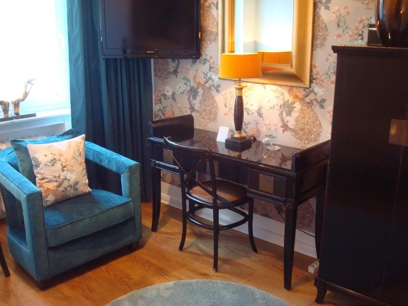 Photo of the whole room in Hotel Sir & Lady Astor