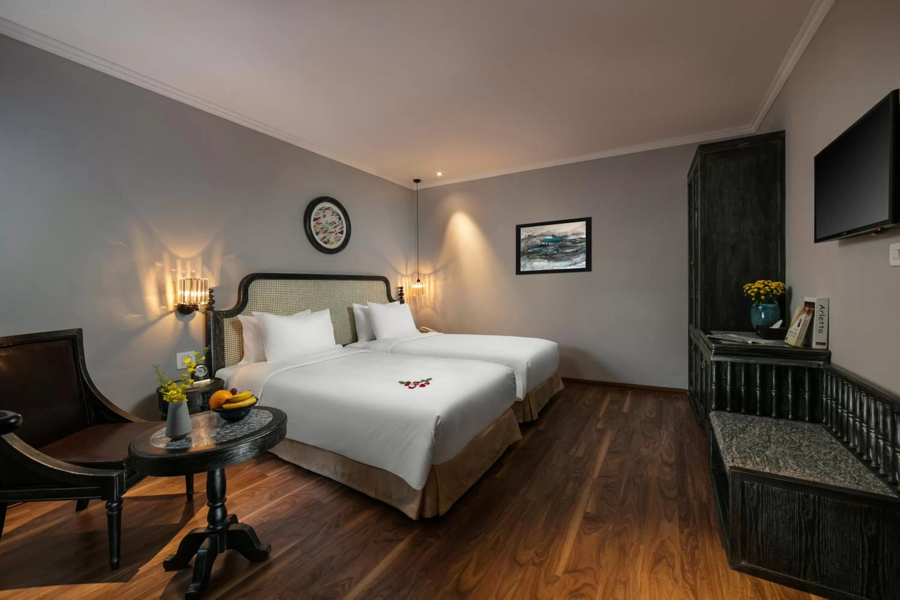 Bedroom, Bed in Shining Central Hotel & Spa