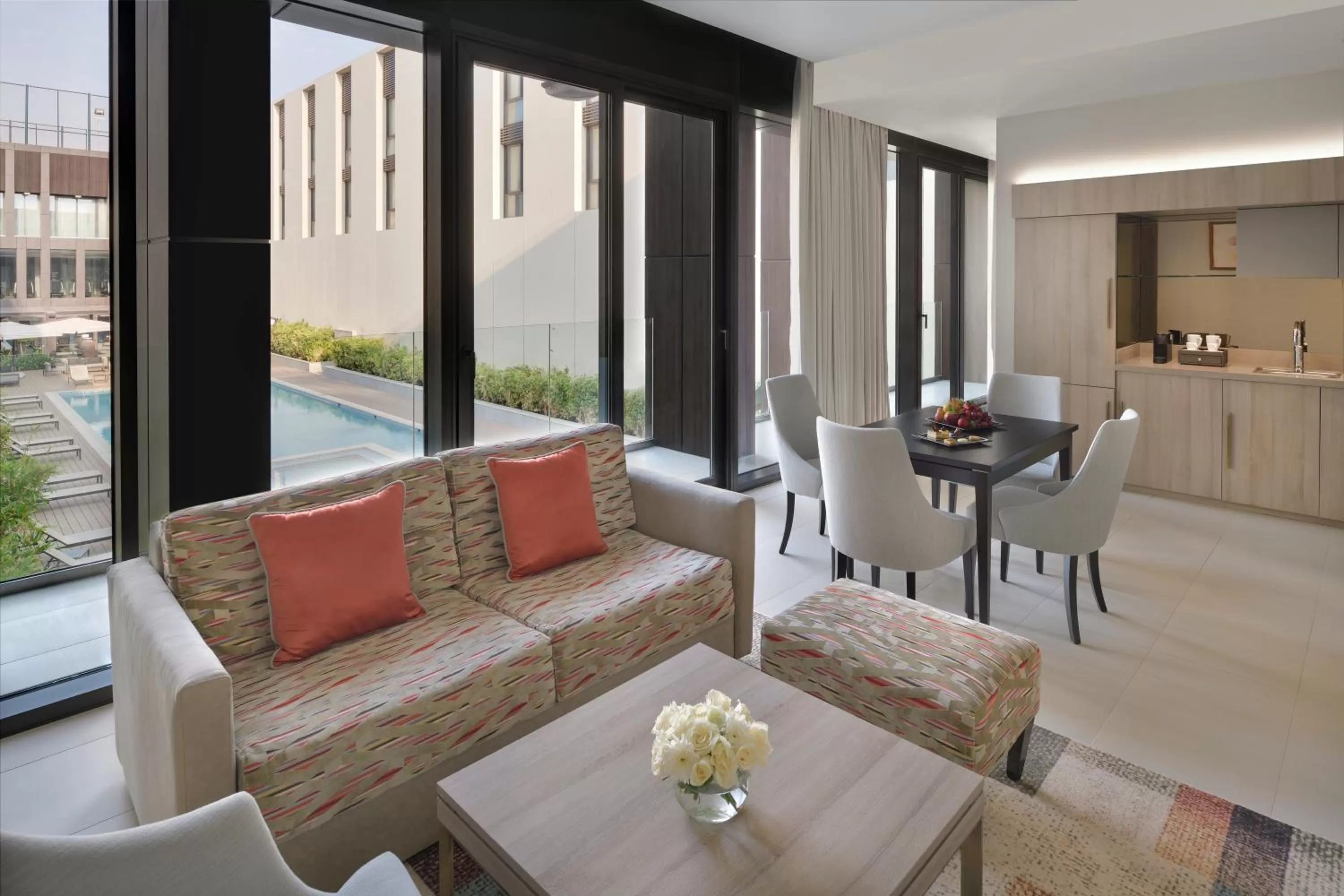 Pool view in Mövenpick Hotel Tahlia Jeddah