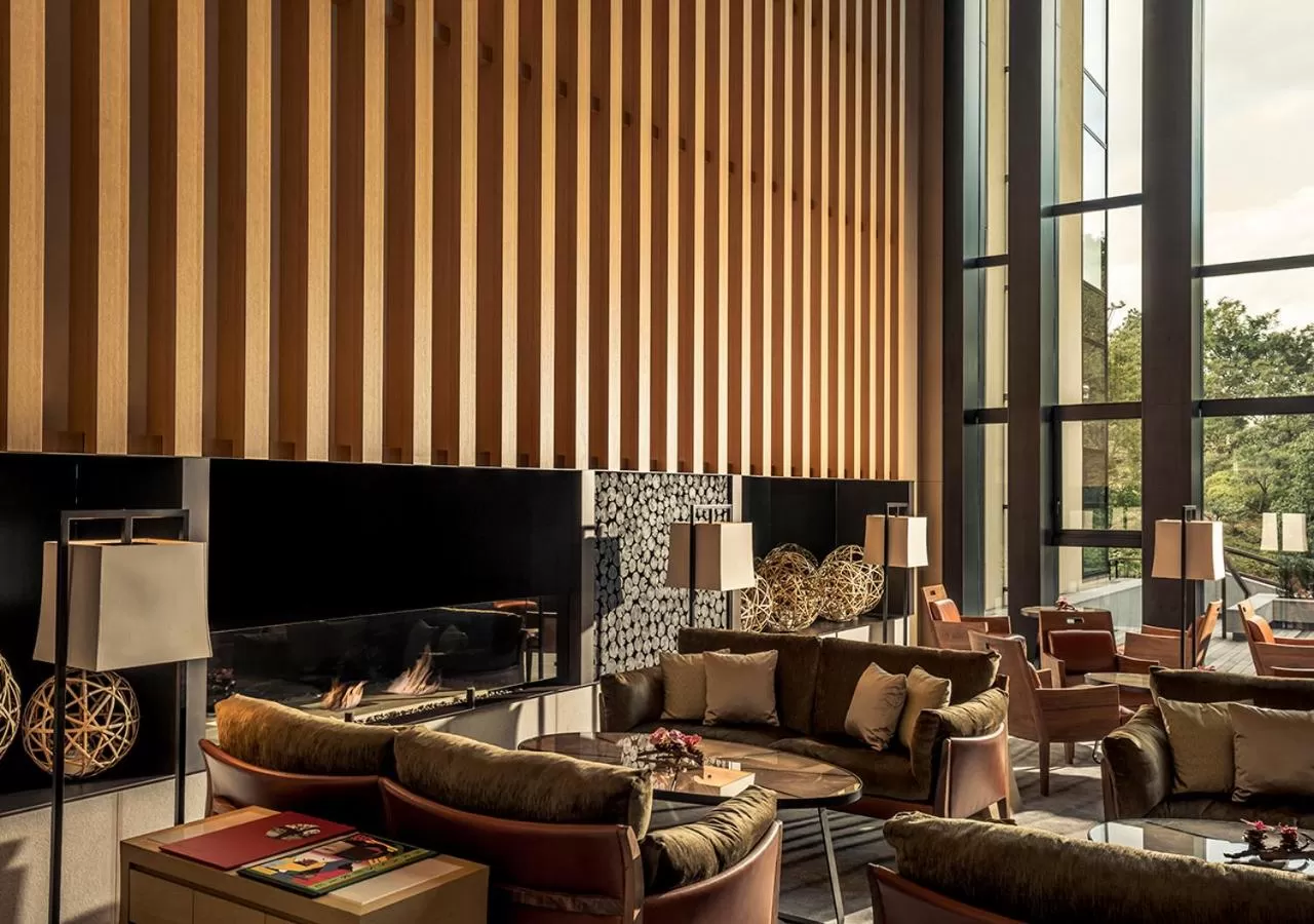 Lounge or bar in Four Seasons Hotel Kyoto