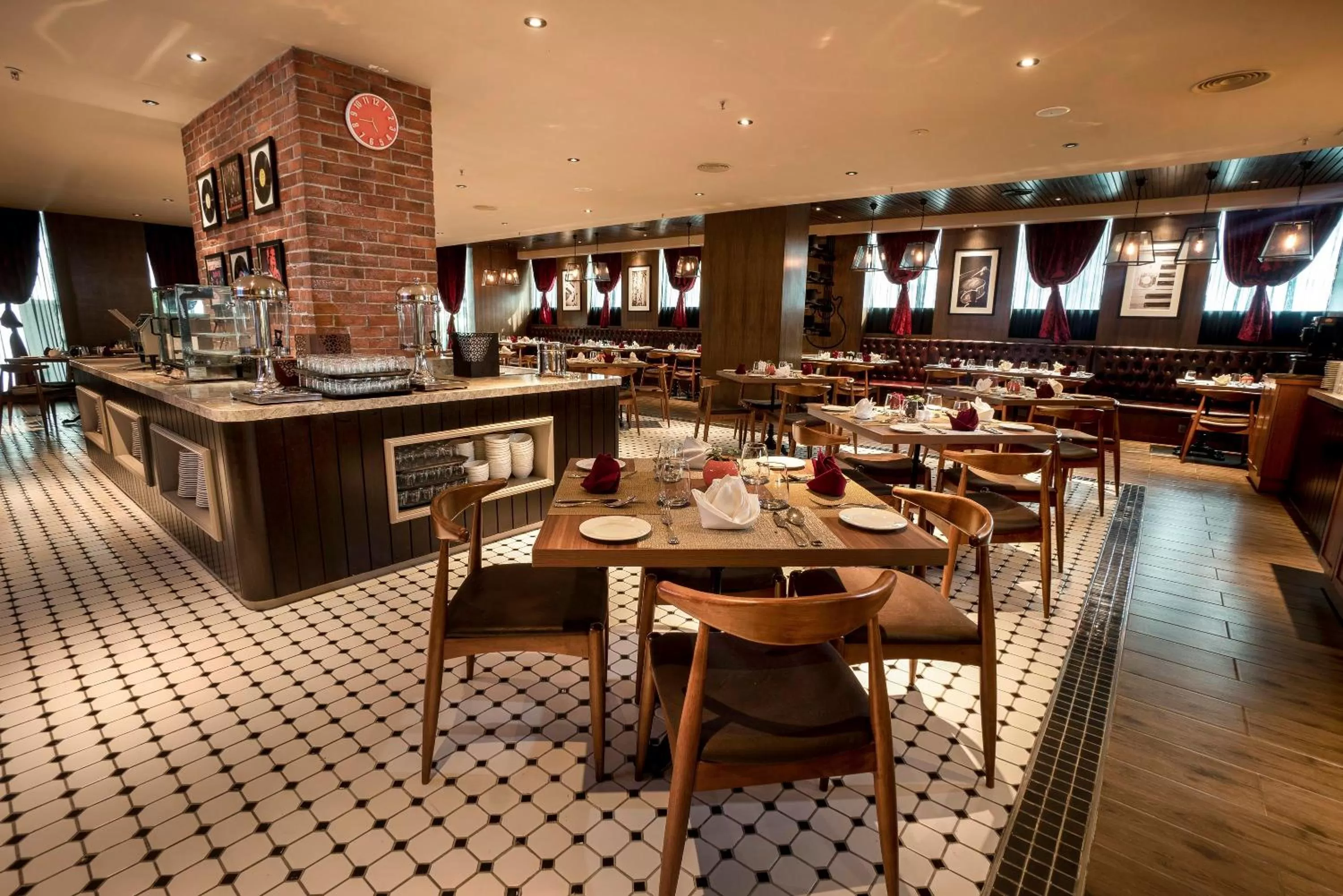 Restaurant/places to eat in Jazz Hotel Penang