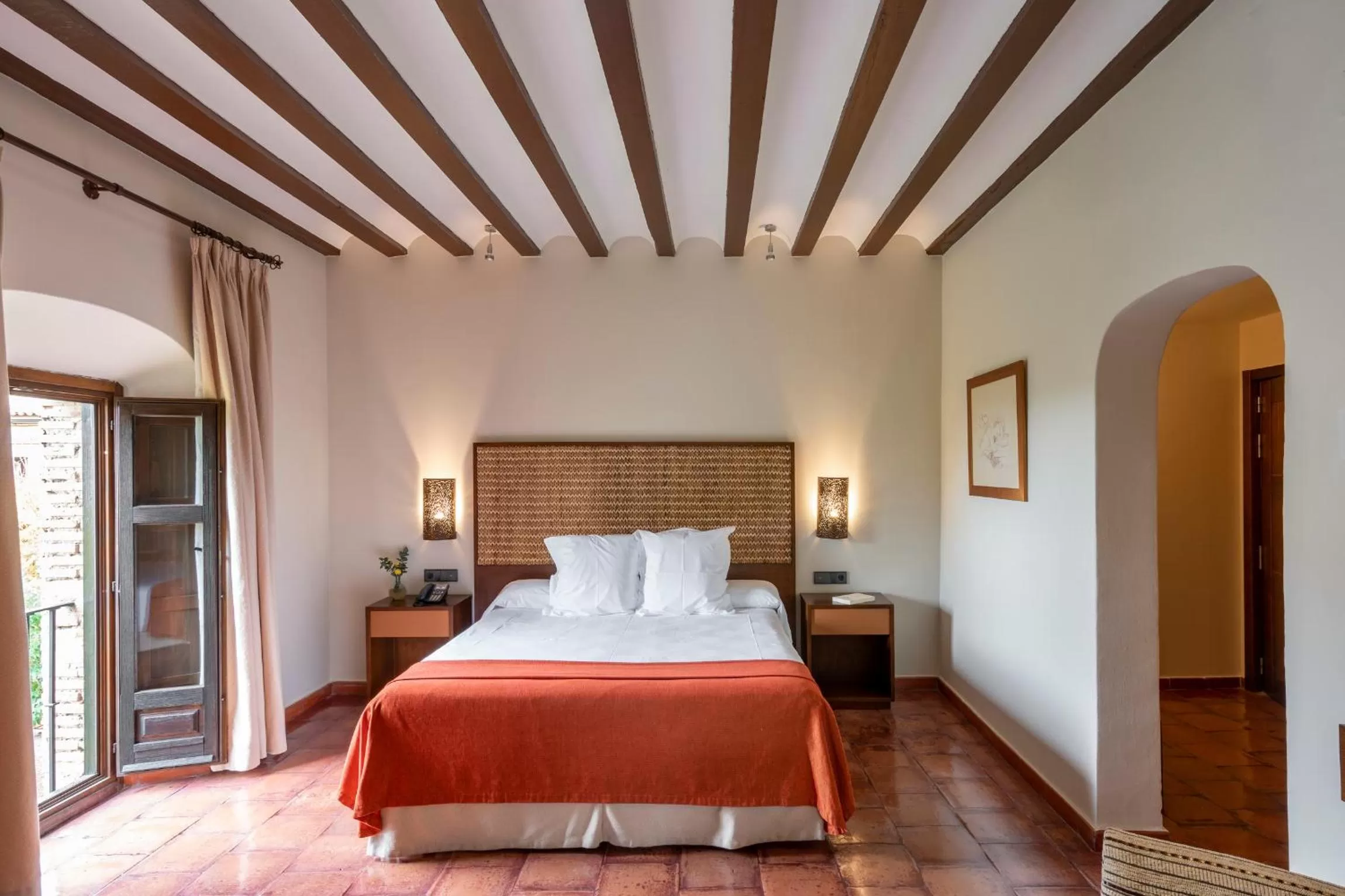 Bed in Parador de Chinchón