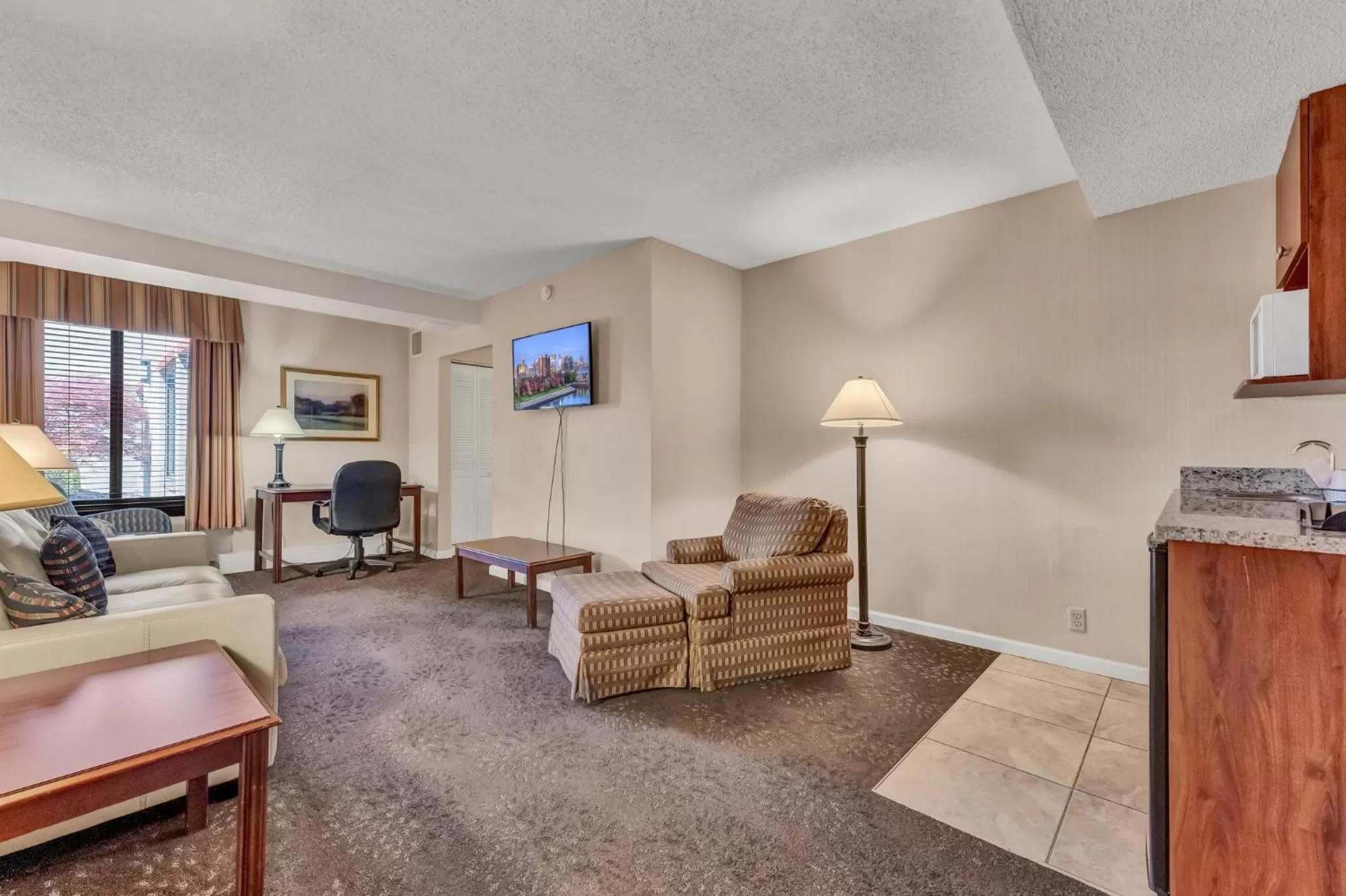 Buffalo Airport Hotel