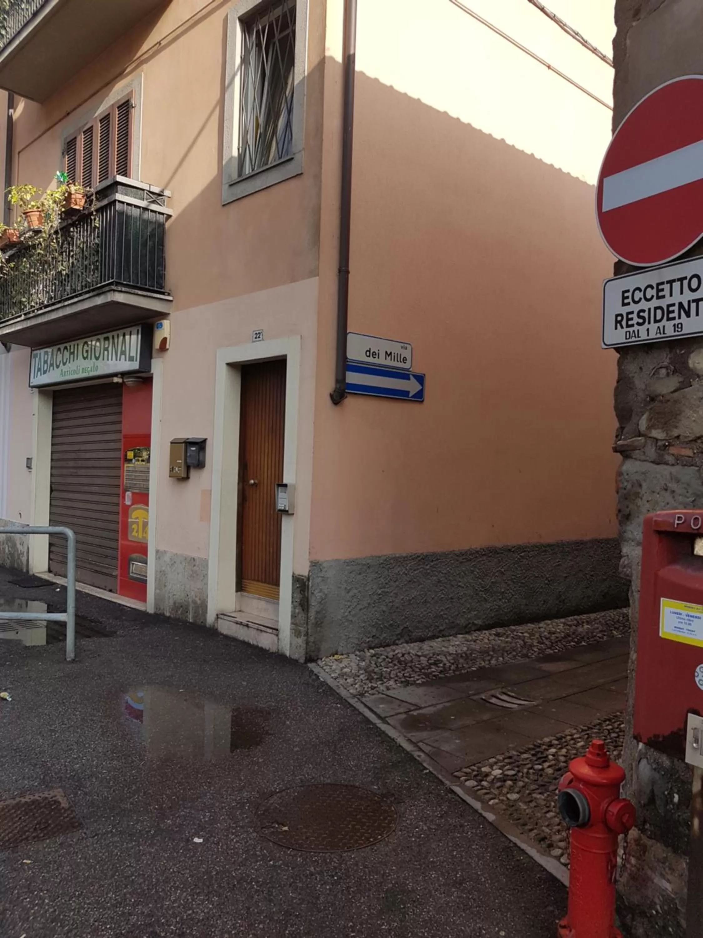 Property building in Macloud pub B&B