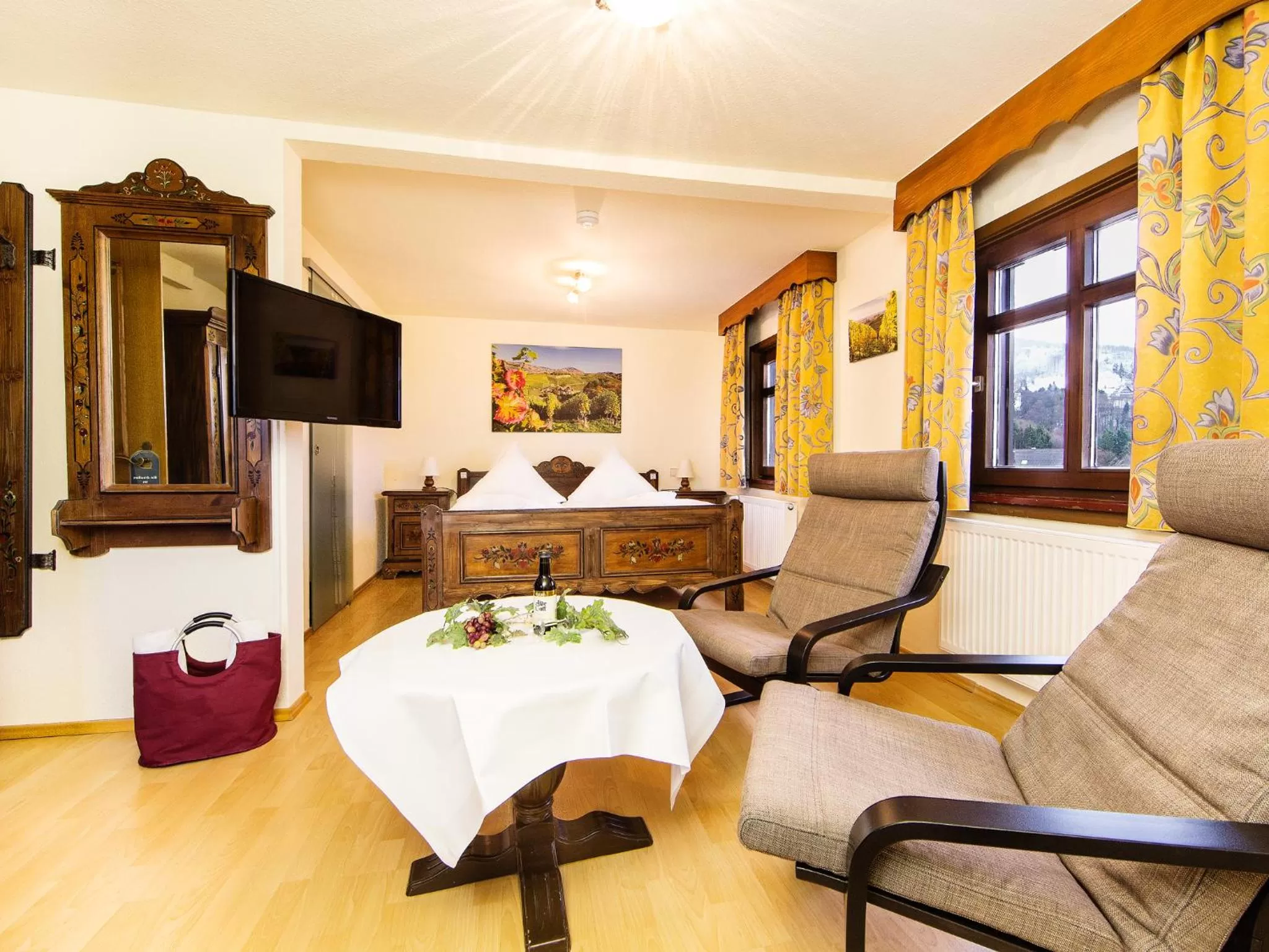 Photo of the whole room, Restaurant/Places to Eat in RelaxHotel Tannenhof