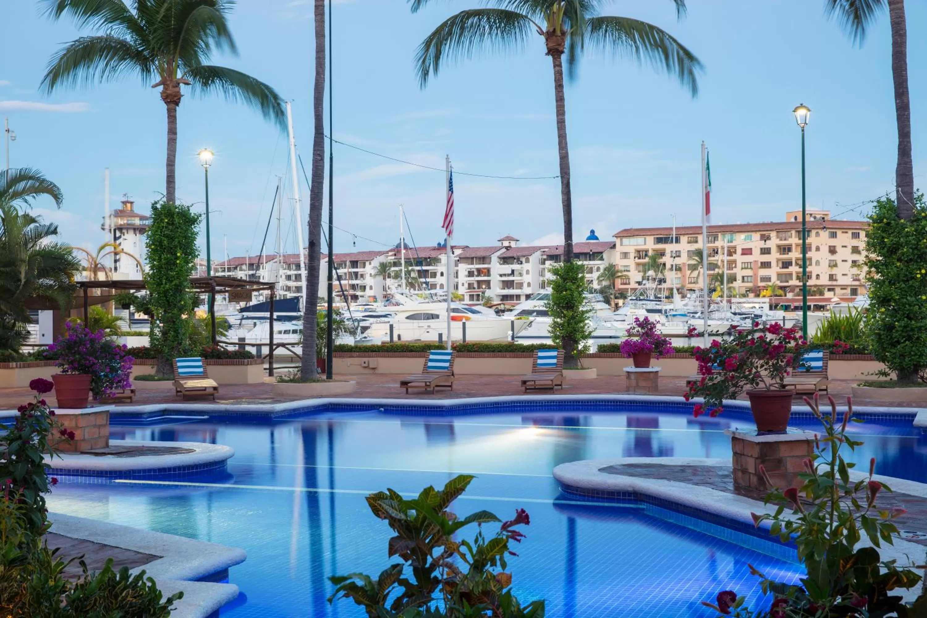 Swimming pool in Flamingo Vallarta Hotel & Marina