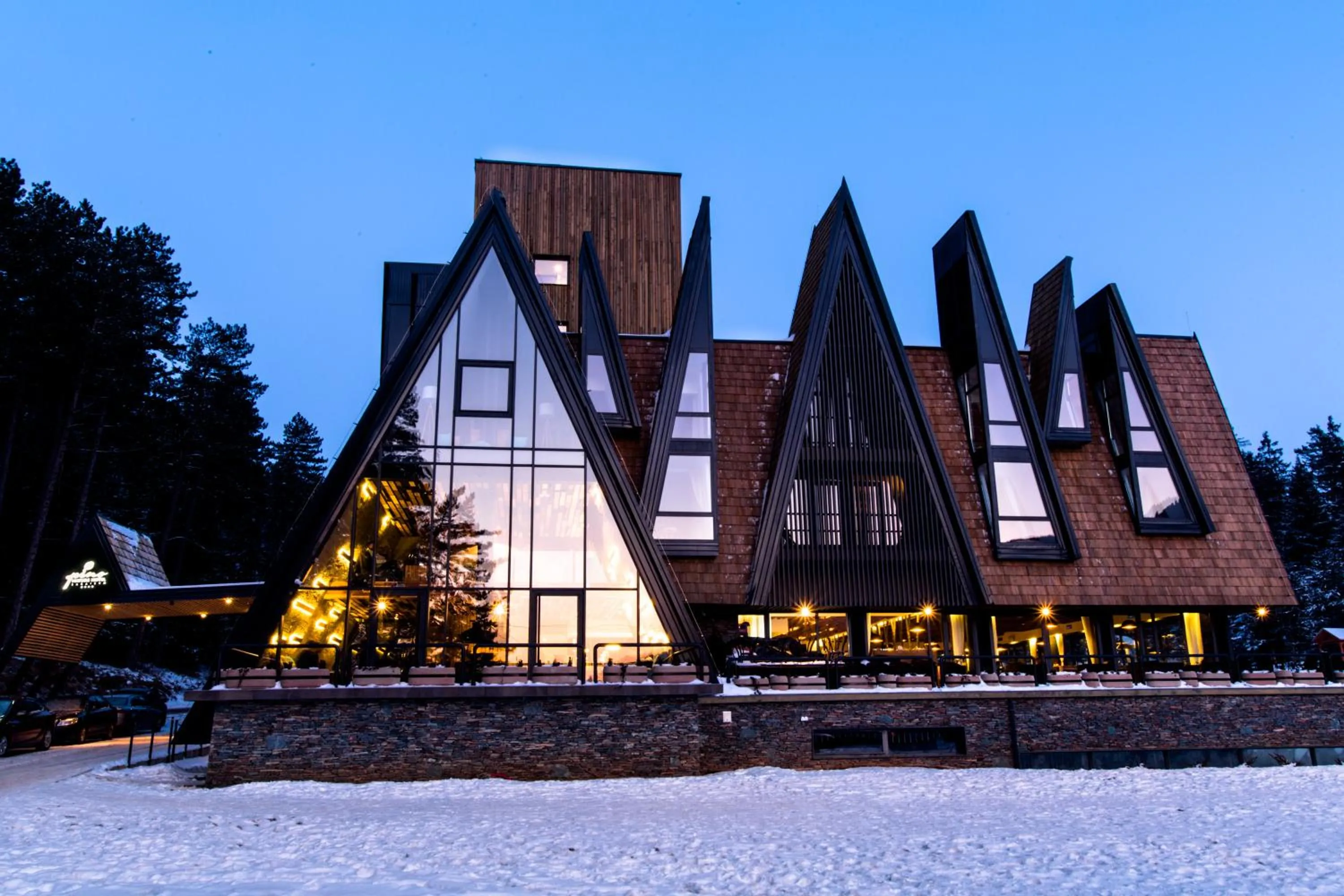 Facade/entrance in Pino Nature Hotel, BW Premier Collection