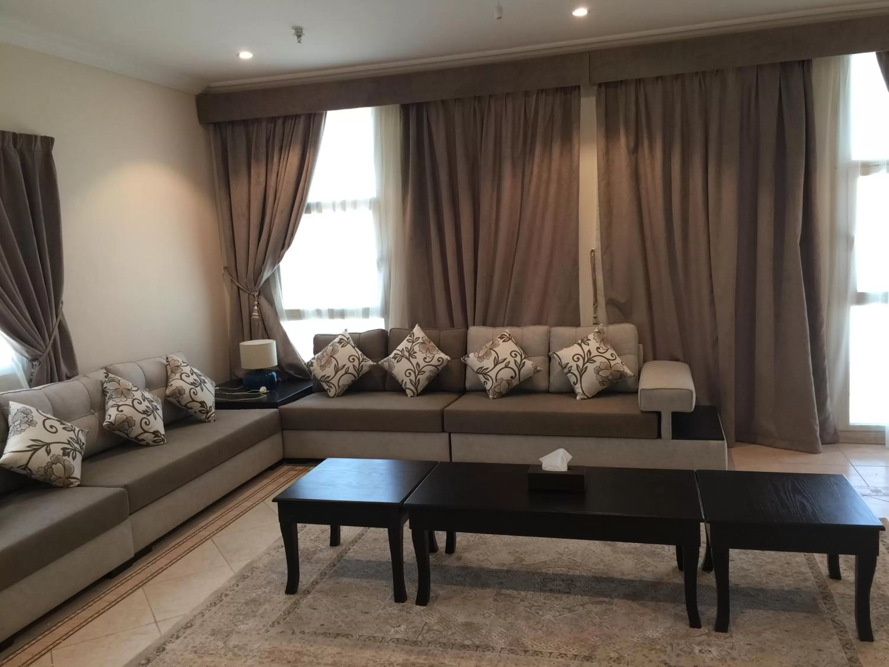 Seating Area in Alshaheen Suites