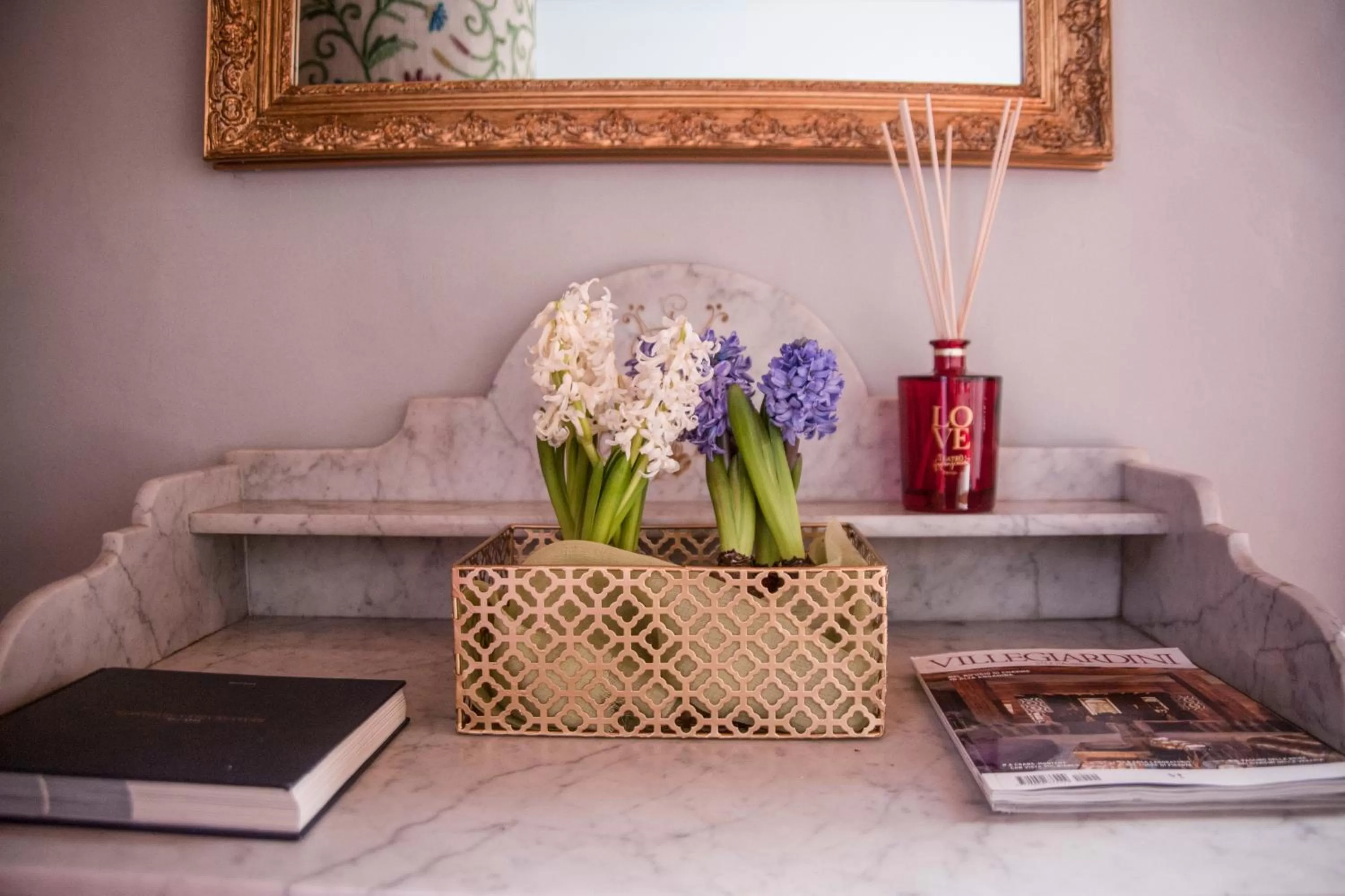 Decorative detail in Antica Dimora De' Benci