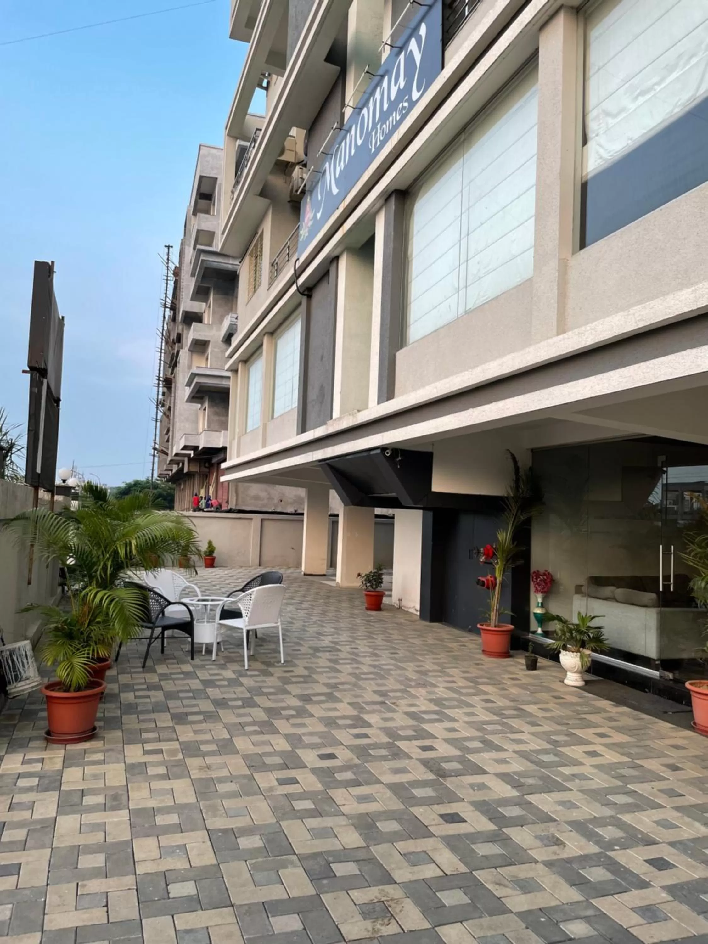 Facade/entrance in Manomay Homes