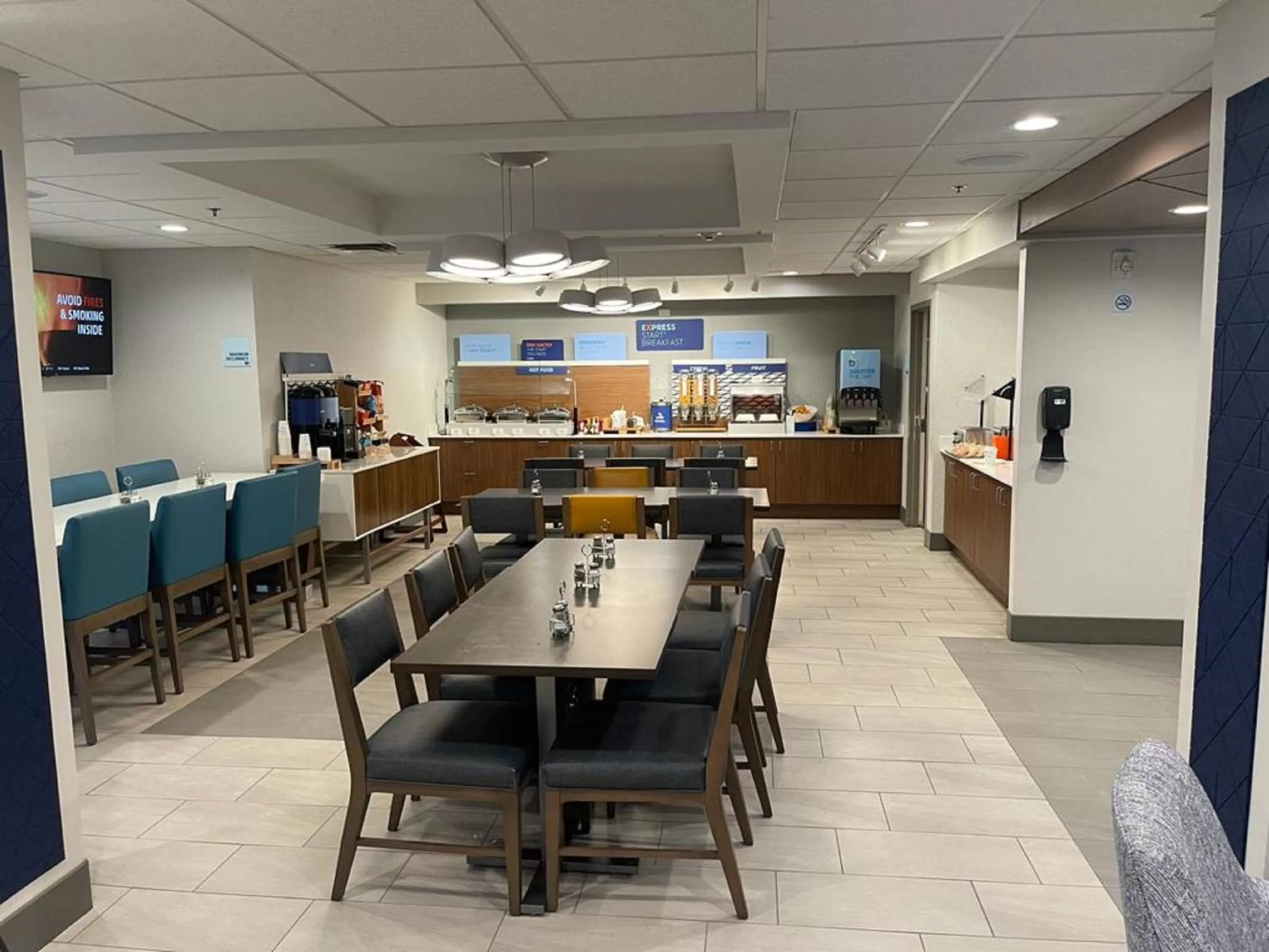 Breakfast in Holiday Inn Express Fort Lauderdale North - Executive Airport by IHG
