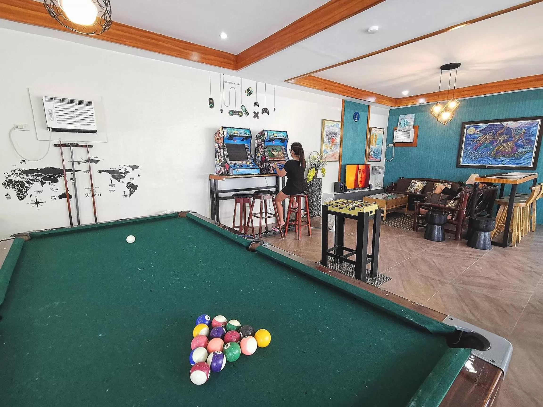 Billiard, Billiards in Pescadores Suites Moalboal