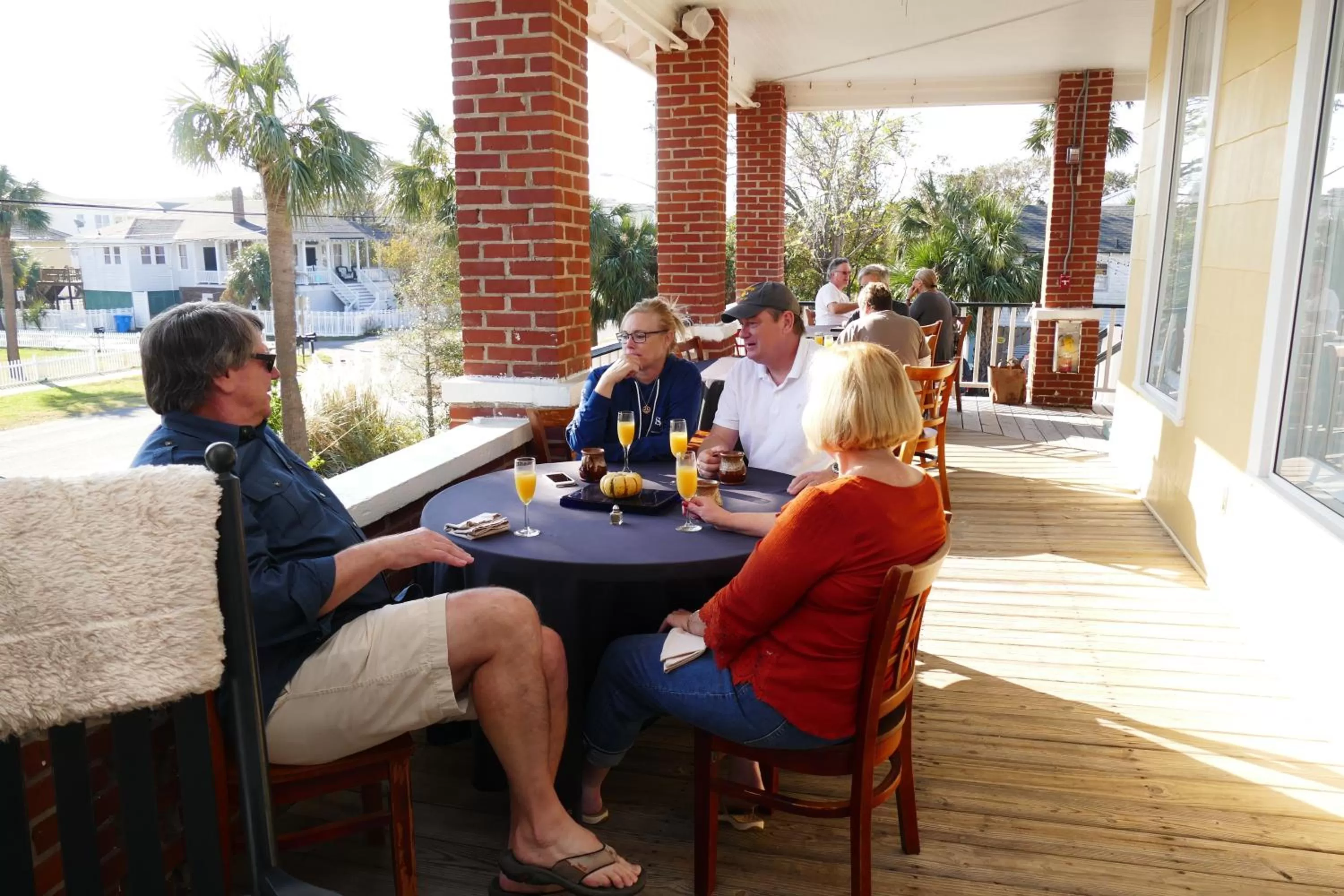 Facade/entrance in Beachview Inn and Spa