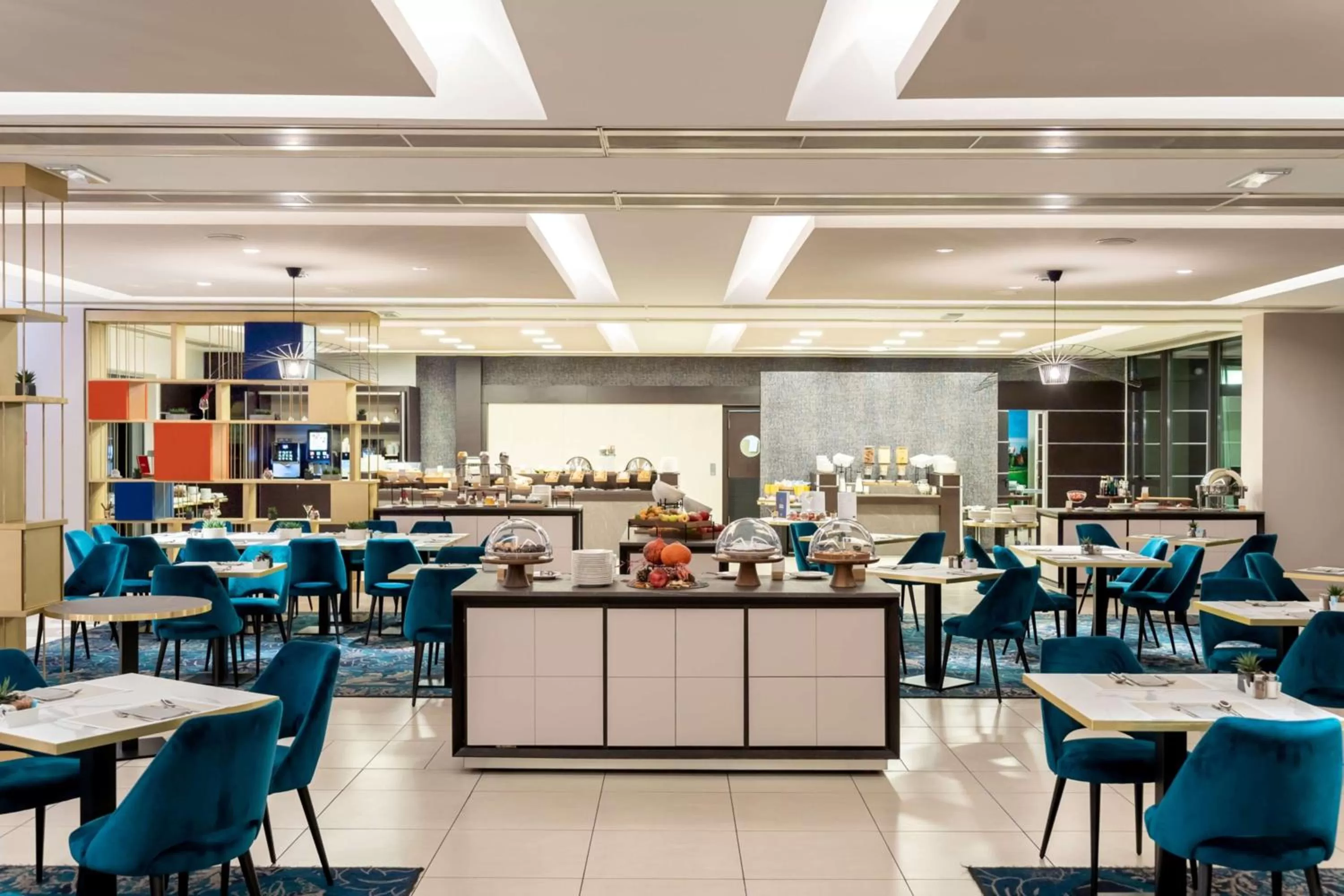 Restaurant/places to eat in Doubletree by Hilton Milan Malpensa Solbiate Olona