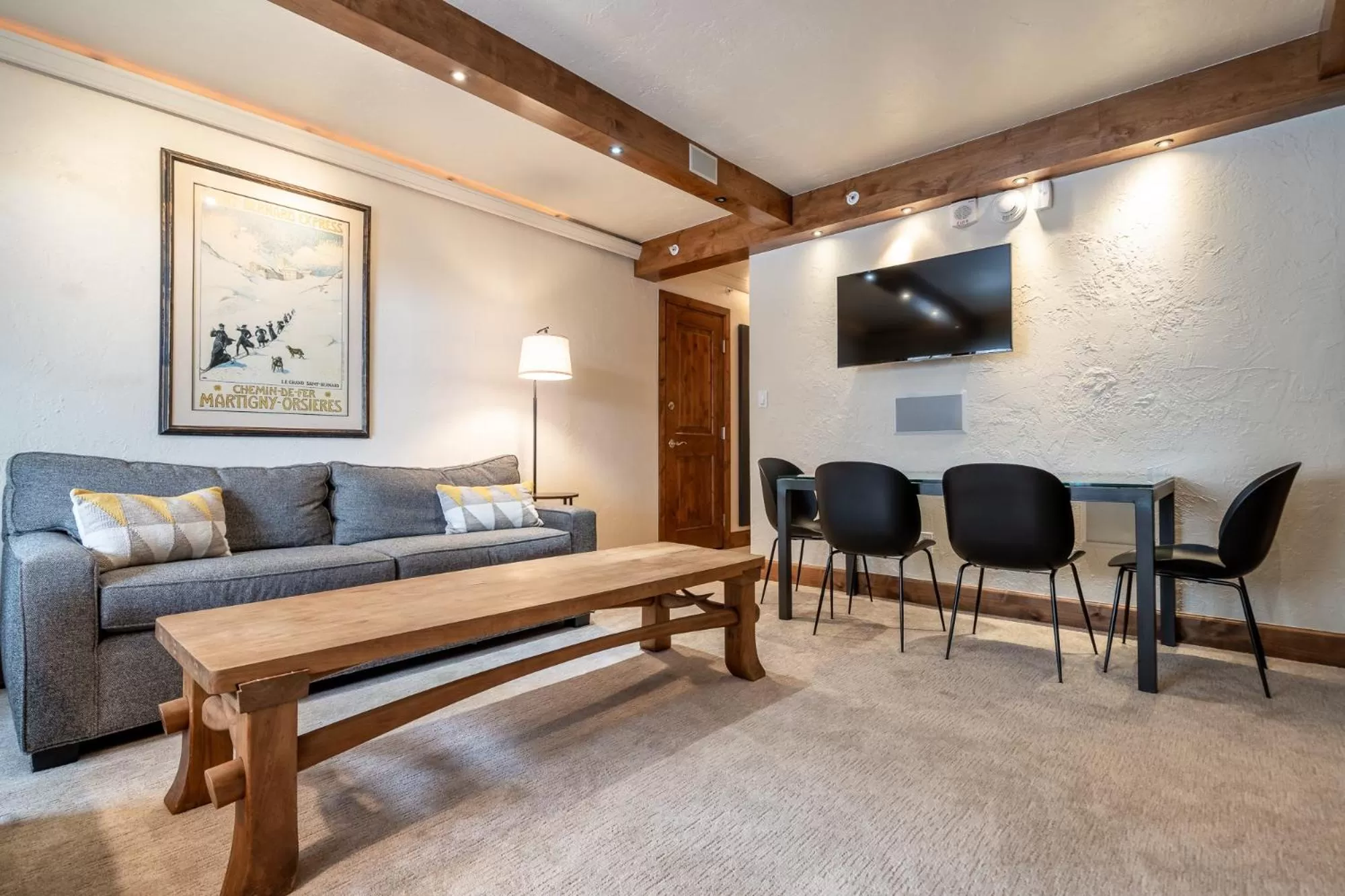 Two-Bedroom Apartment in Lodge at Vail Condominiums
